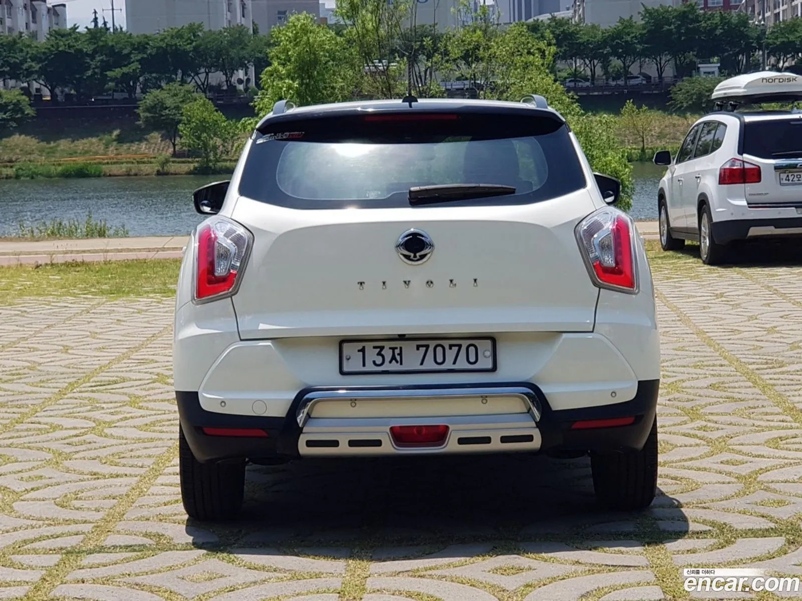 Kg Mobility Ssangyong Tivoli Lx 2Wd Top-Of-The-Line Model - фотография 7533413