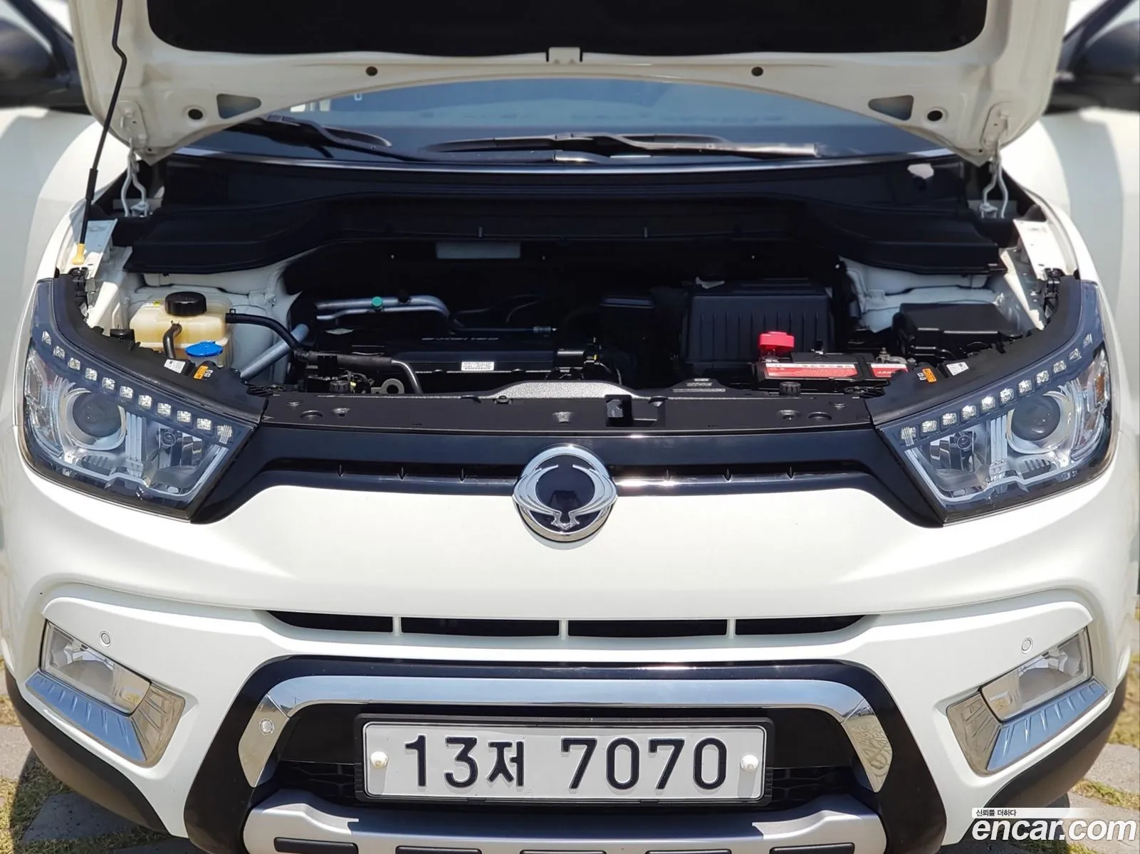 Kg Mobility Ssangyong Tivoli Lx 2Wd Top-Of-The-Line Model - фотография 7533415