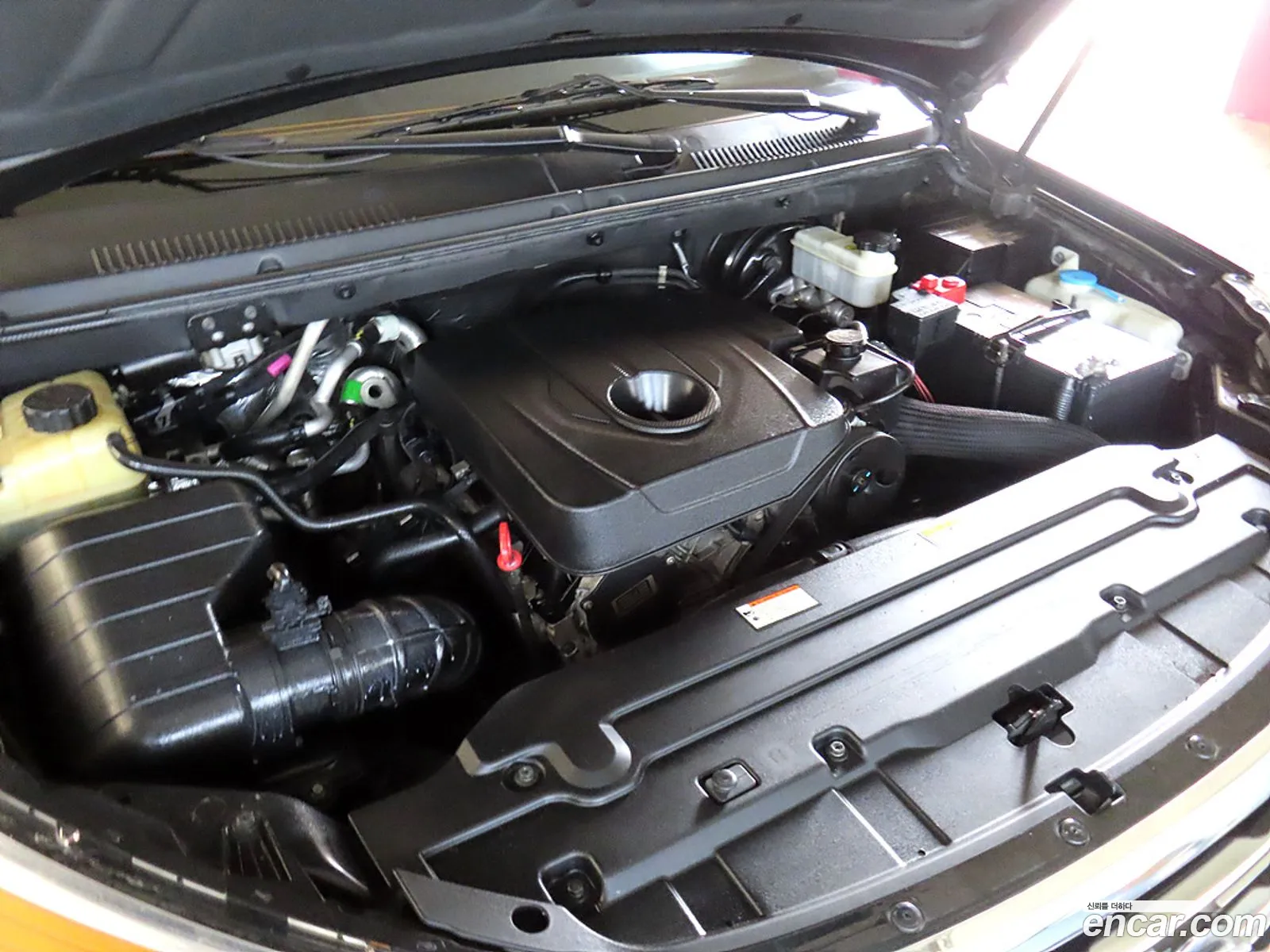 Kg Mobility Ssangyong Korando Turismo 2Wd Lt 11-Seater - фотография 8169913
