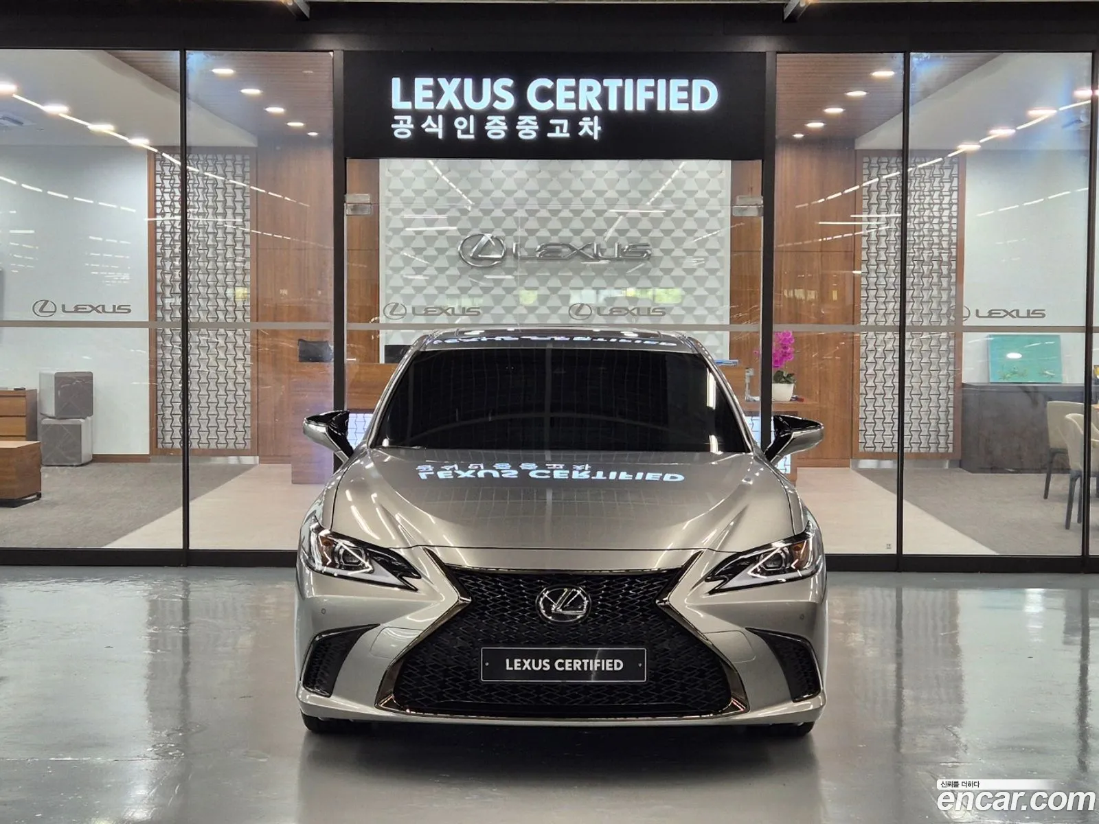 Lexus Es300H 7Th Generation F-Sport Design Package - фотография 6670855