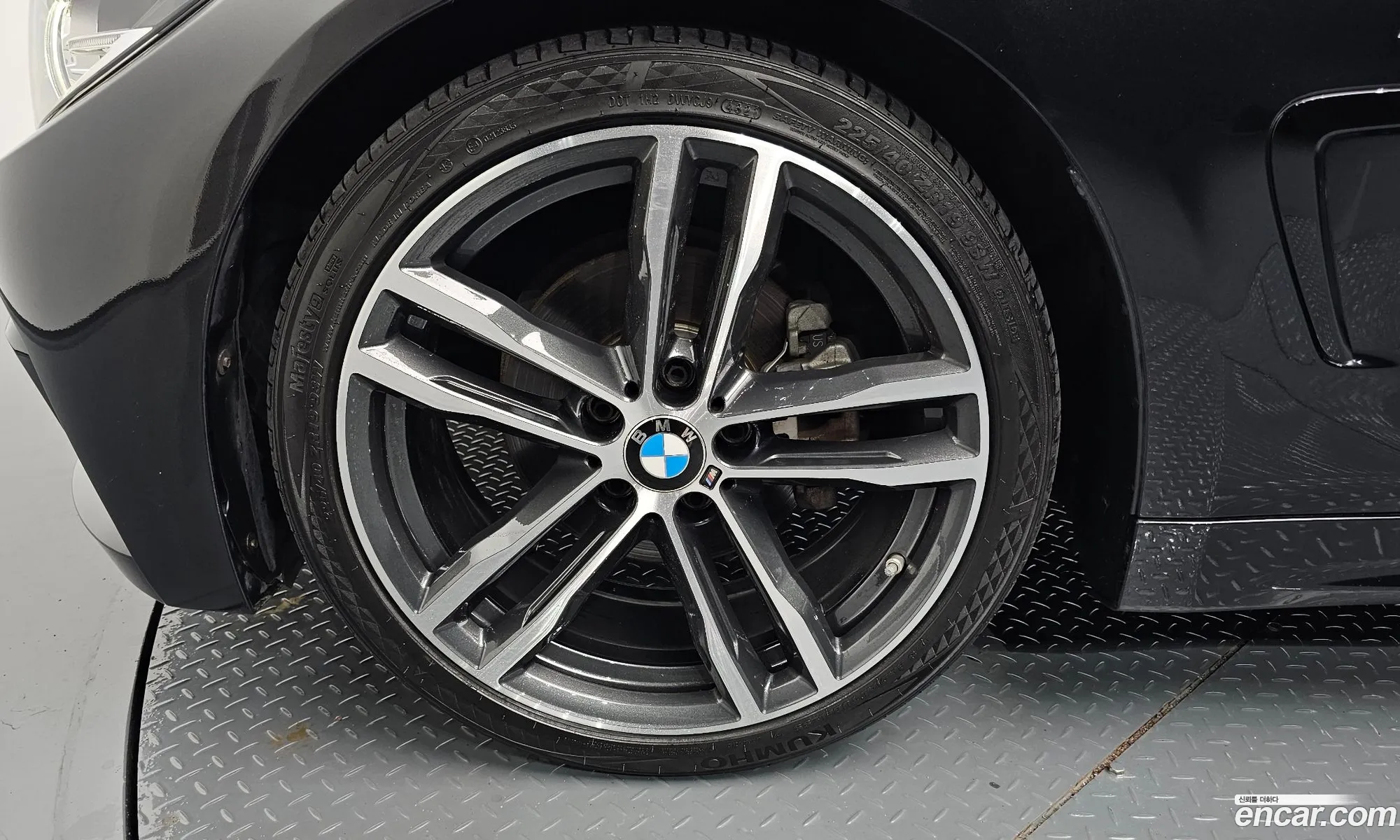 BMW 4 Series F32 420D M Sports Coupe - фотография 18389190