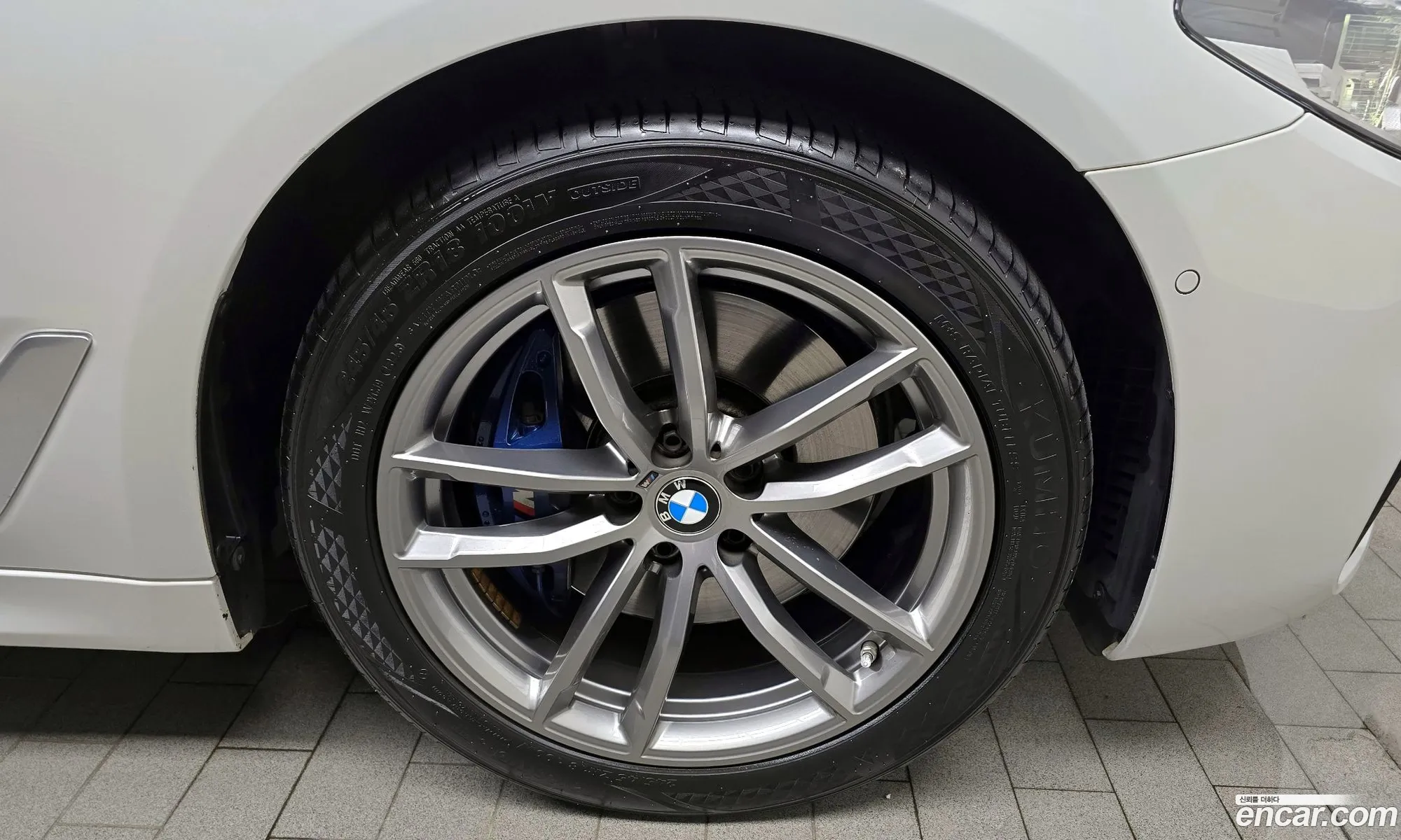 BMW 5 Series G30 530I xDrive M Sports - фотография 18389177