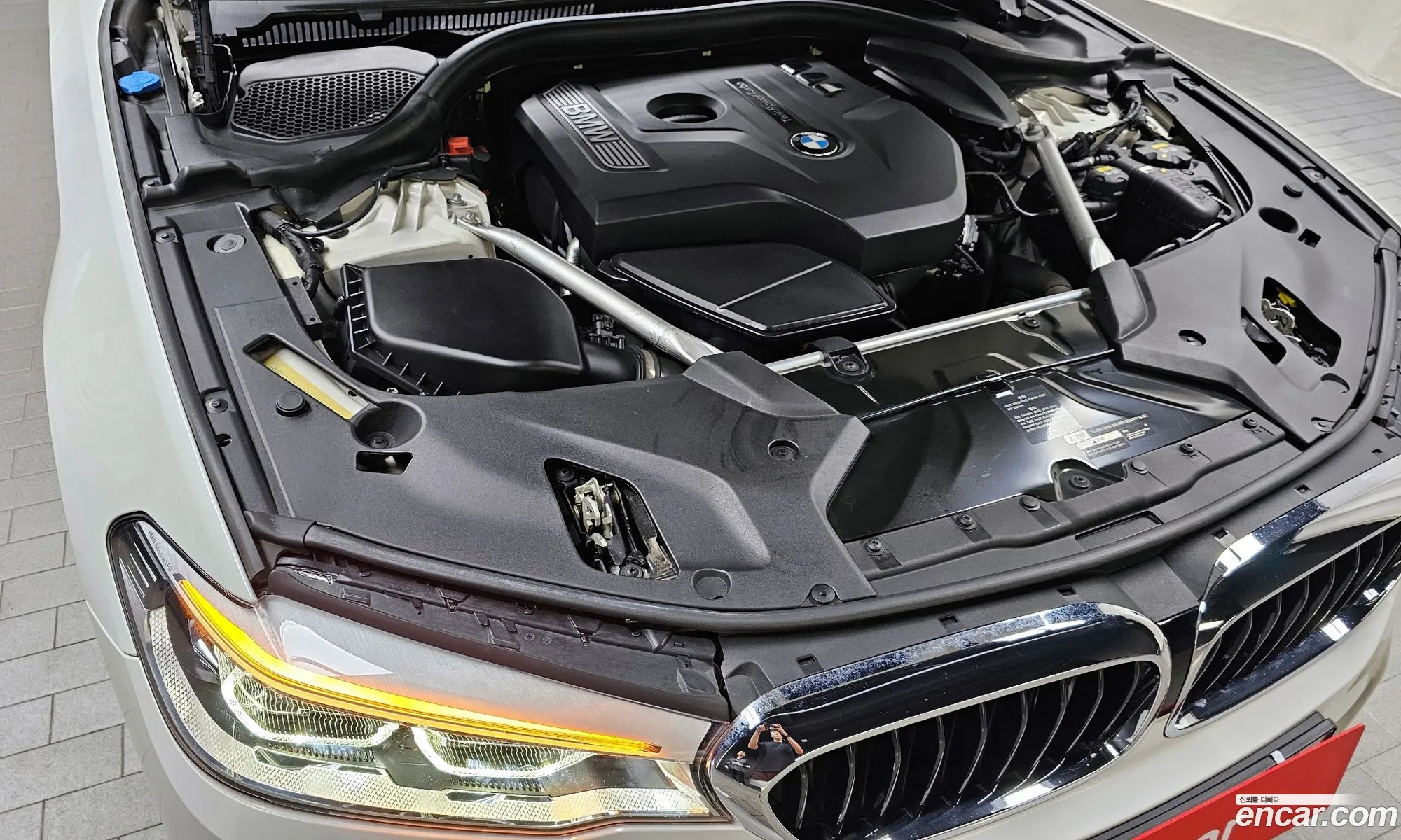 BMW 5 Series G30 530I xDrive M Sports - фотография 18389178