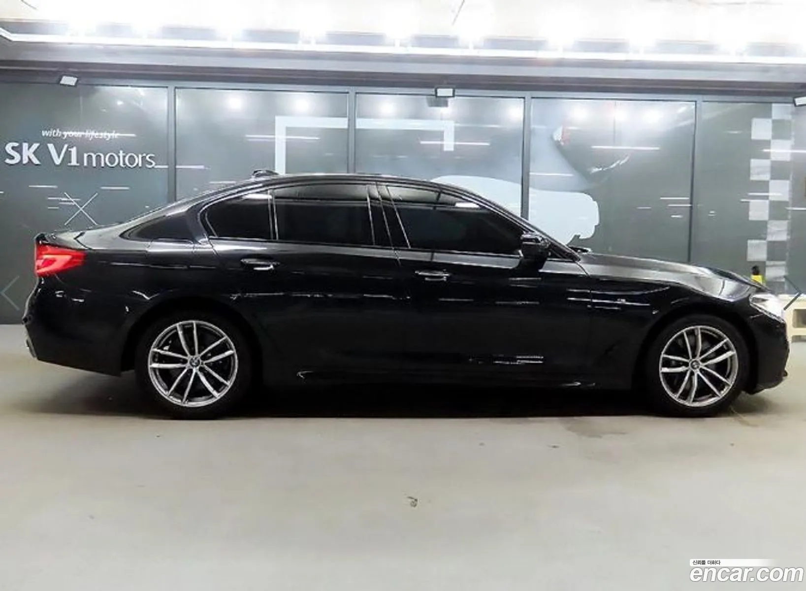 BMW 5 Series G30 530I M Sports Plus - фотография 8535849