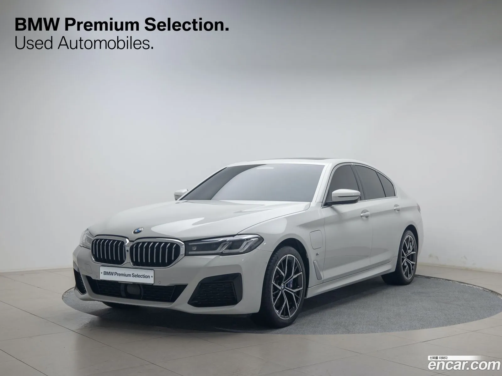 BMW 5 Series G30 530E M Sports - фотография 6938251