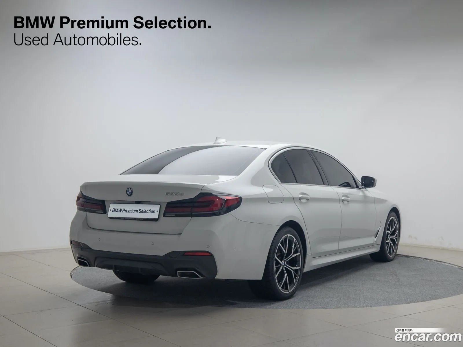 BMW 5 Series G30 530E M Sports - фотография 6938252