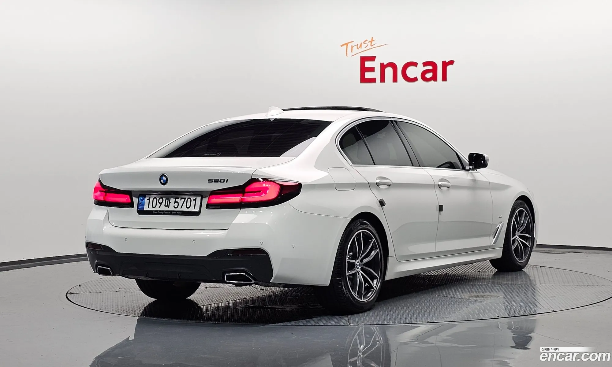 BMW 5 Series G30 520I M Sports - фотография 6615547