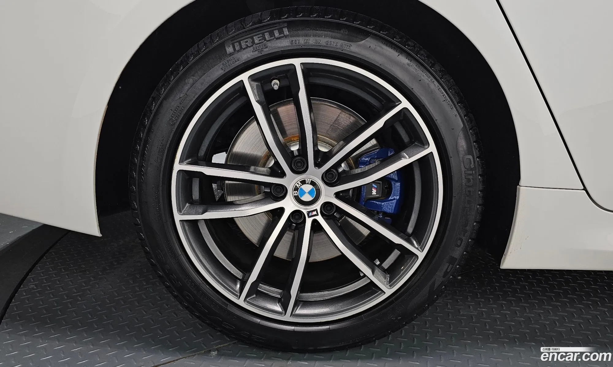 BMW 5 Series G30 520I M Sports - фотография 6615550
