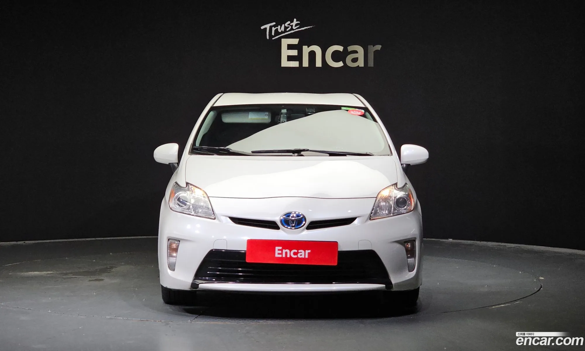 Toyota Prius 18 E - фотография 15415645