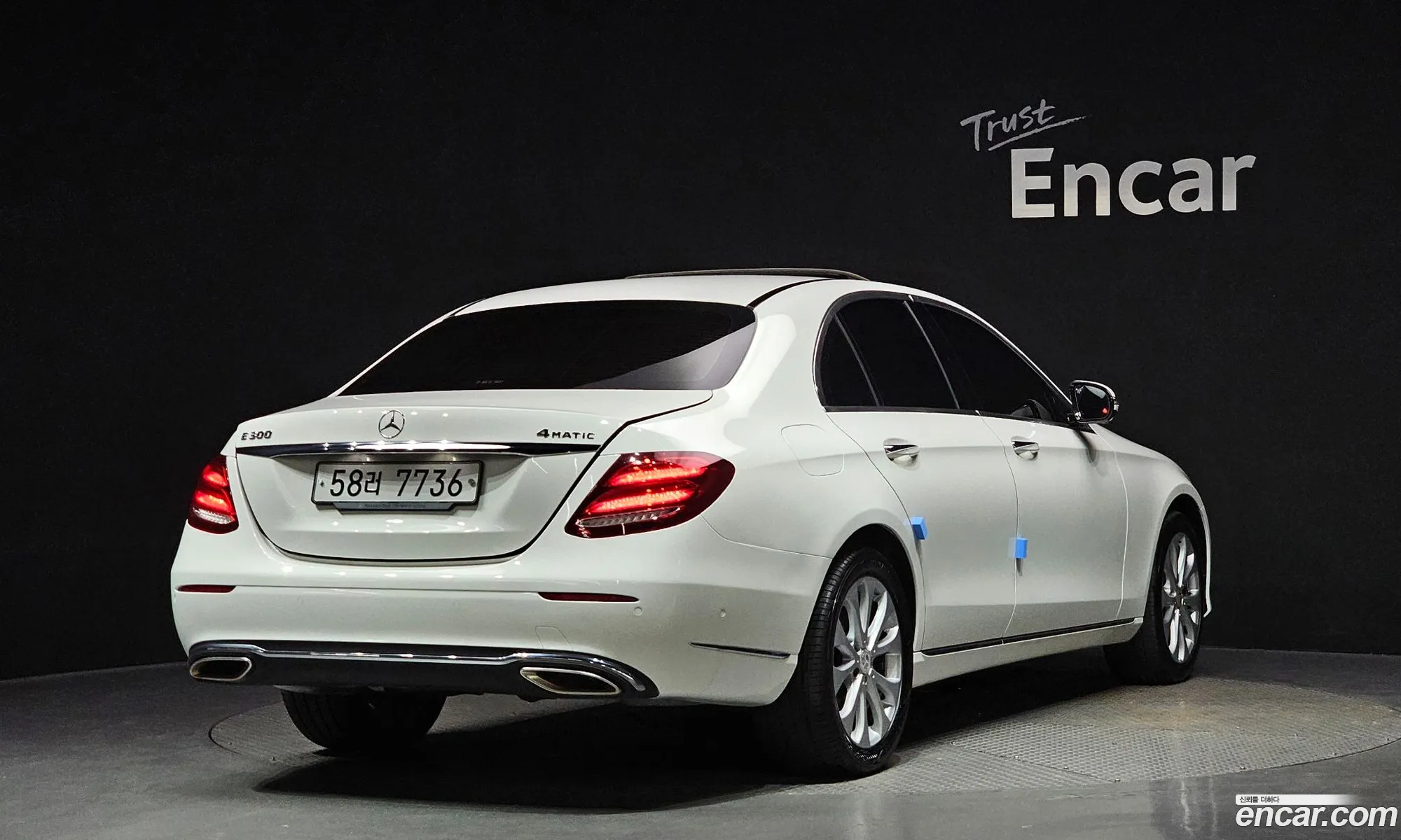 Mercedes E-Class W213 E300 Exclusive - фотография 19183173