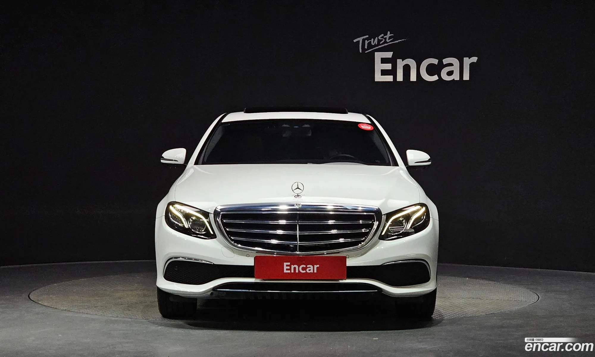 Mercedes E-Class W213 E300 Exclusive - фотография 19183174