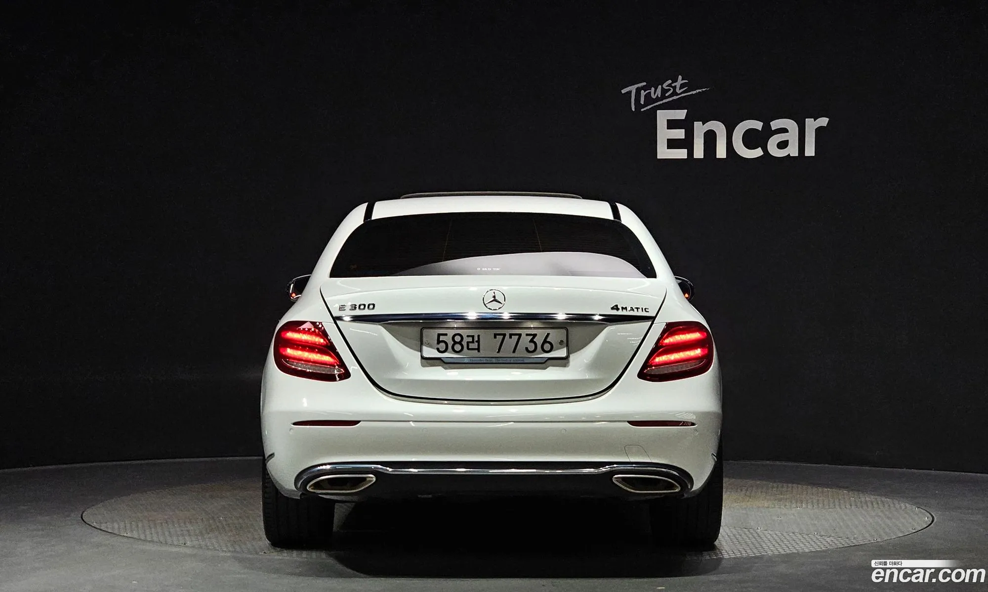 Mercedes E-Class W213 E300 Exclusive - фотография 19183175