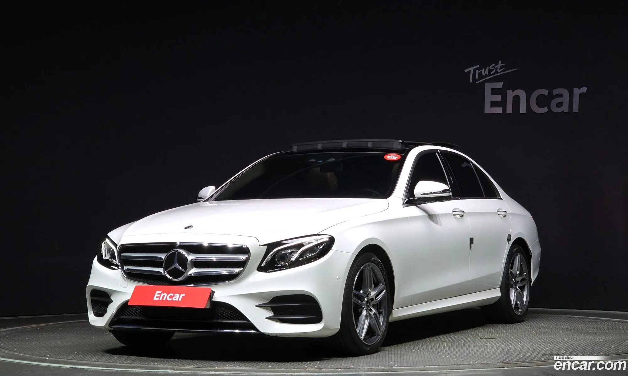 Mercedes E-Class W213 E300 4Matic Amg Line - фотография 19186465