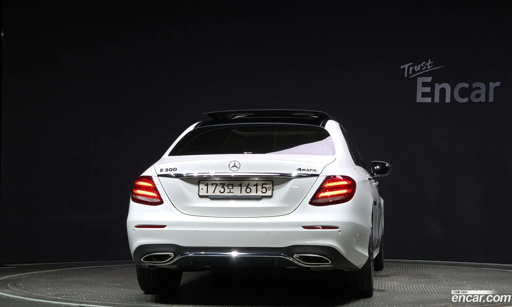 Mercedes E-Class W213 E300 4Matic Amg Line - фотография 19186468