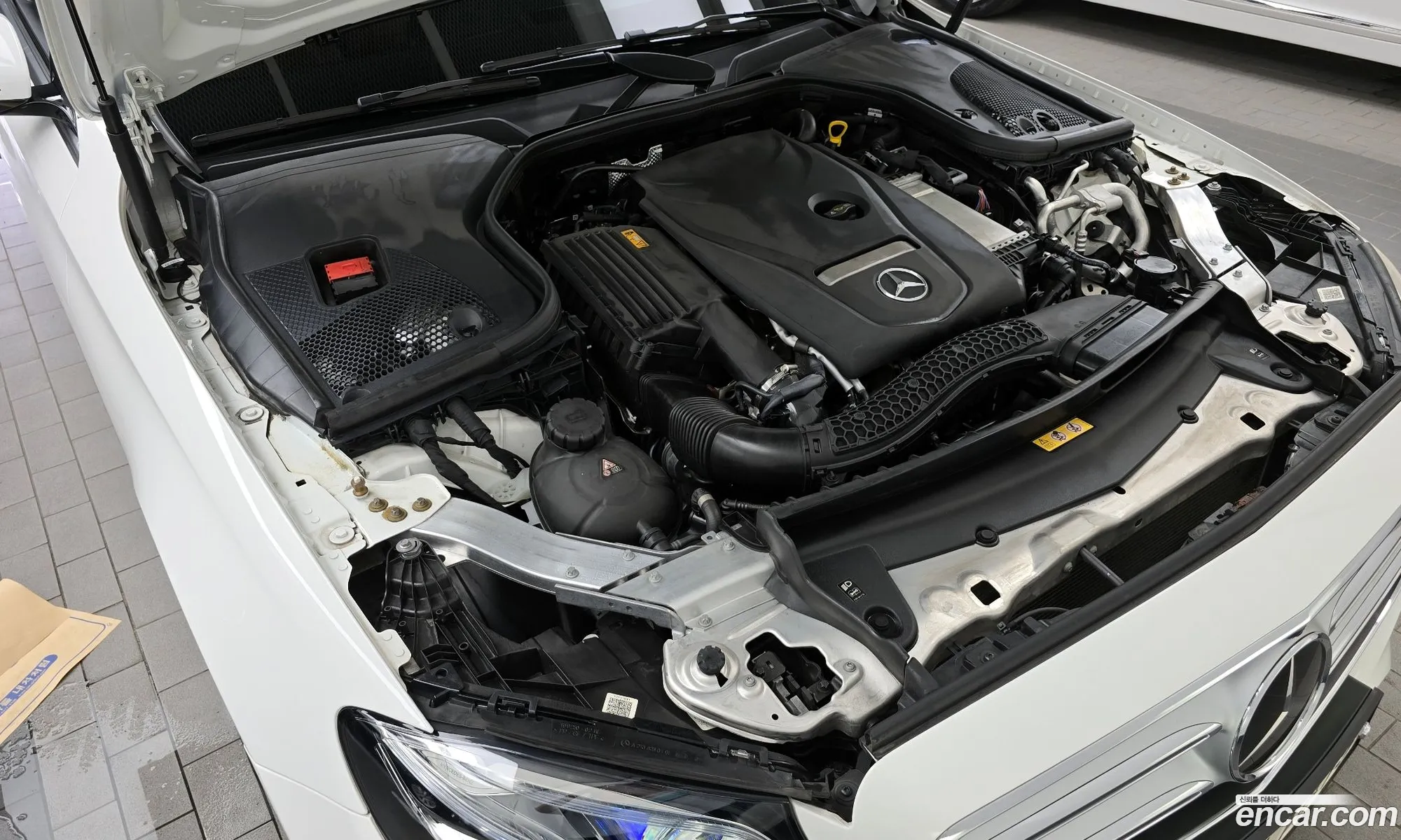 Mercedes E-Class W213 E300 4Matic Amg Line - фотография 19186470
