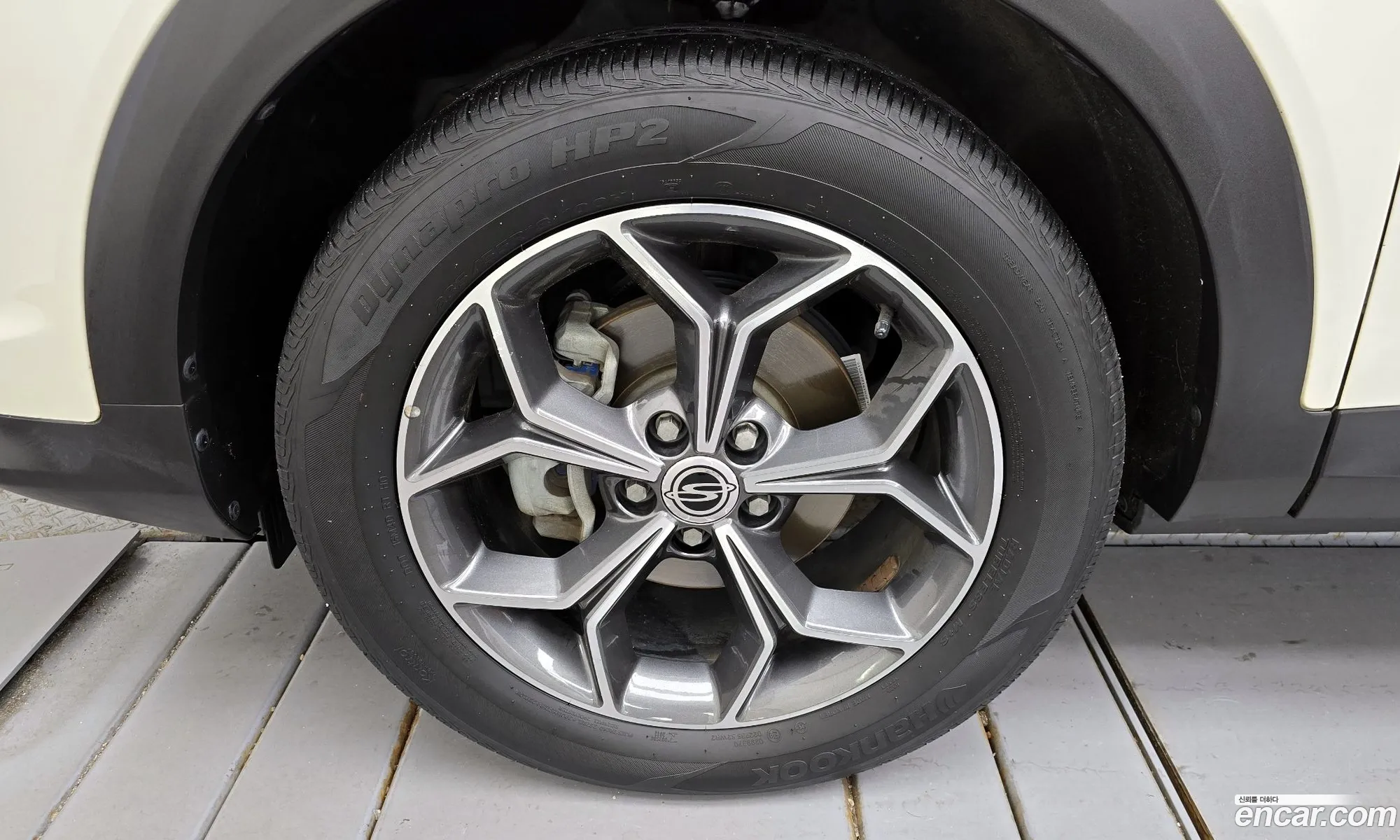 Kg Mobility Ssangyong Beautiful Korando Gasoline 15 2Wd C5 Plus - фотография 7126737