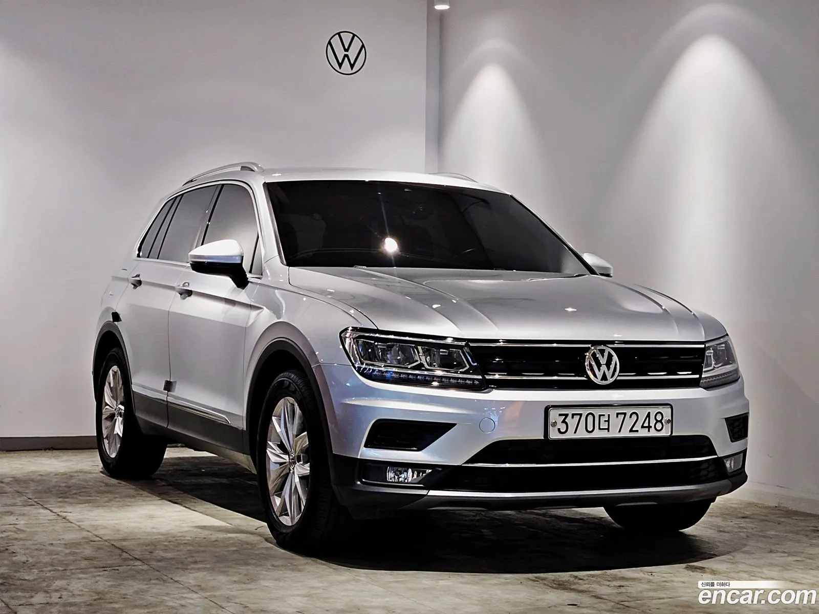 Volkswagen Tiguan 2Nd Generation 20 Tdi Premium - фотография 8087975