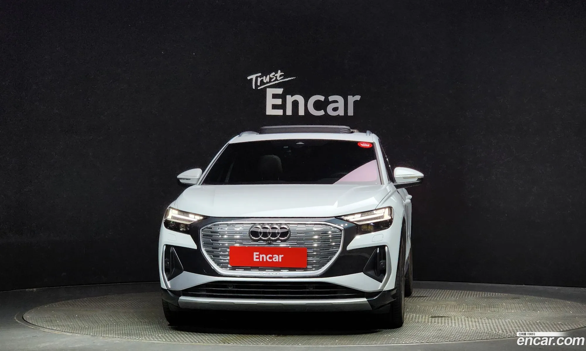 Audi Q4 E-Tron F4 40 Premium - фотография 393723