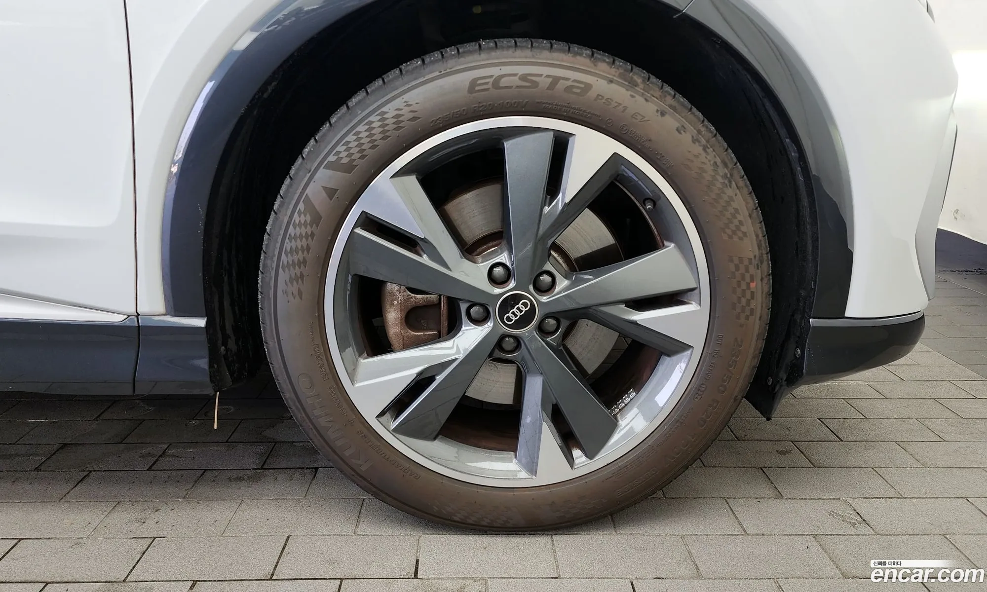 Audi Q4 E-Tron F4 40 Premium - фотография 393725