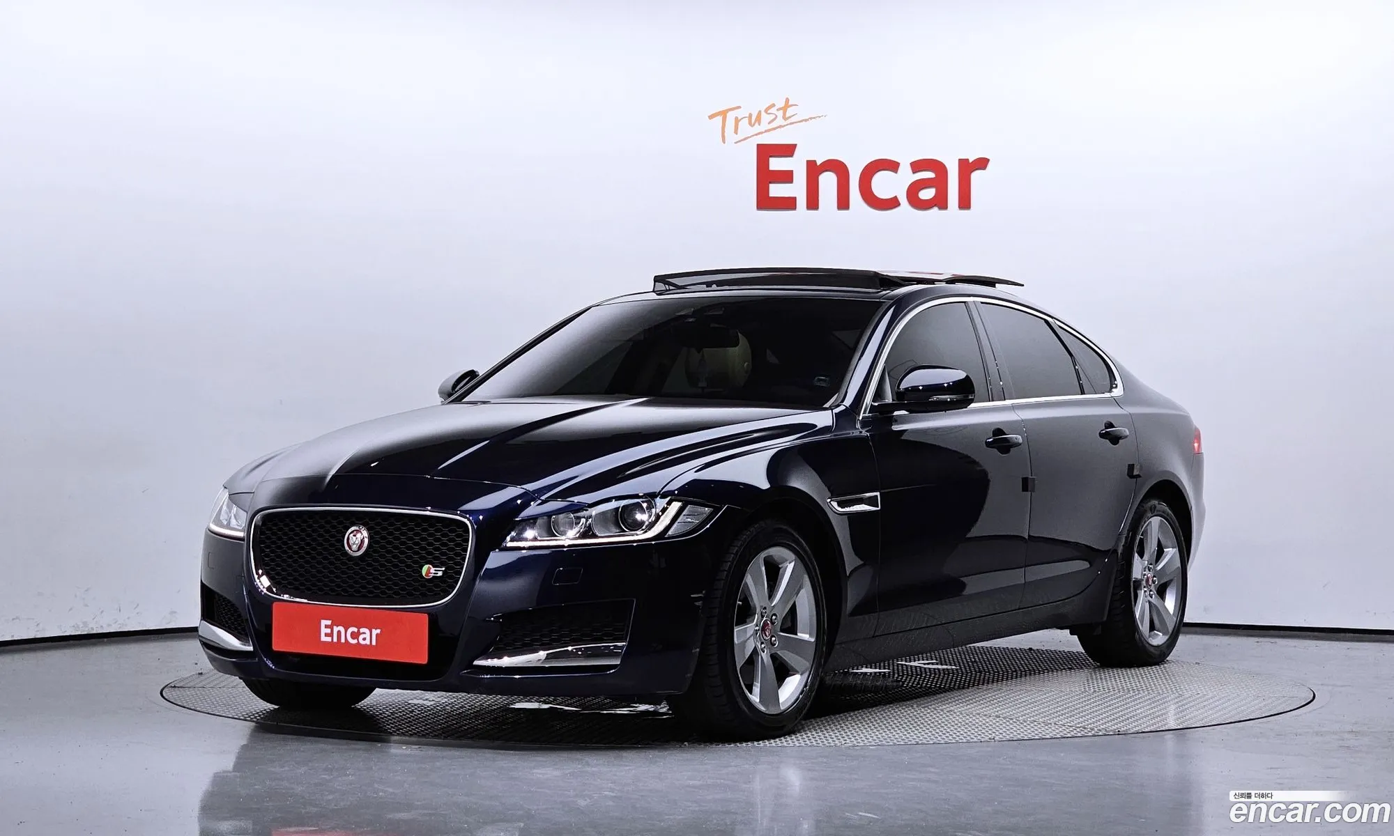 Jaguar Xf X260 25T Prestige Awd - фотография 3904243