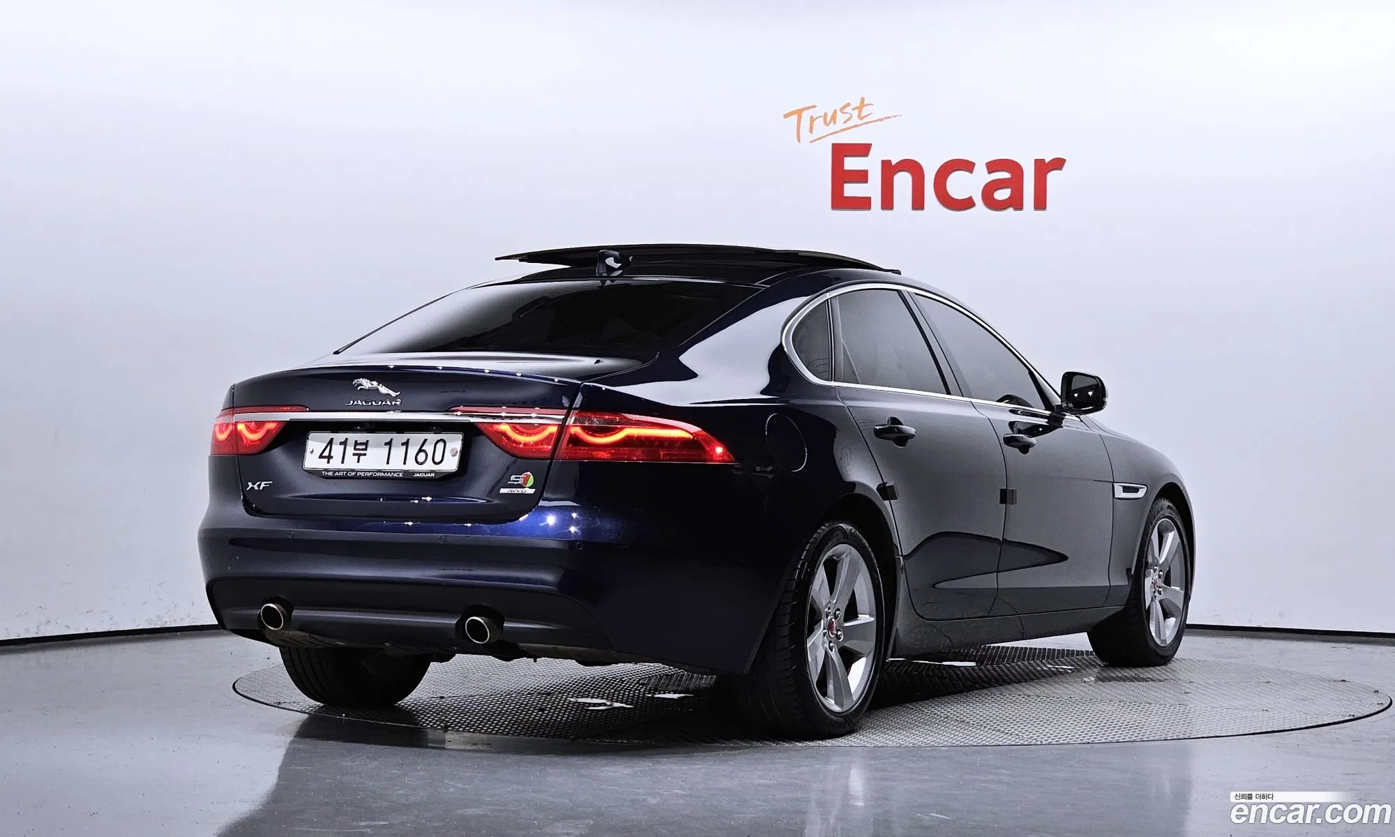 Jaguar Xf X260 25T Prestige Awd - фотография 3904244