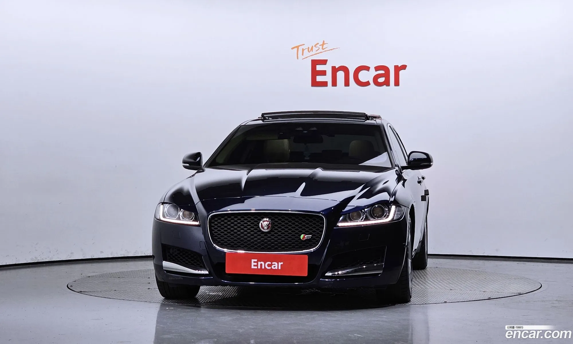 Jaguar Xf X260 25T Prestige Awd - фотография 3904245