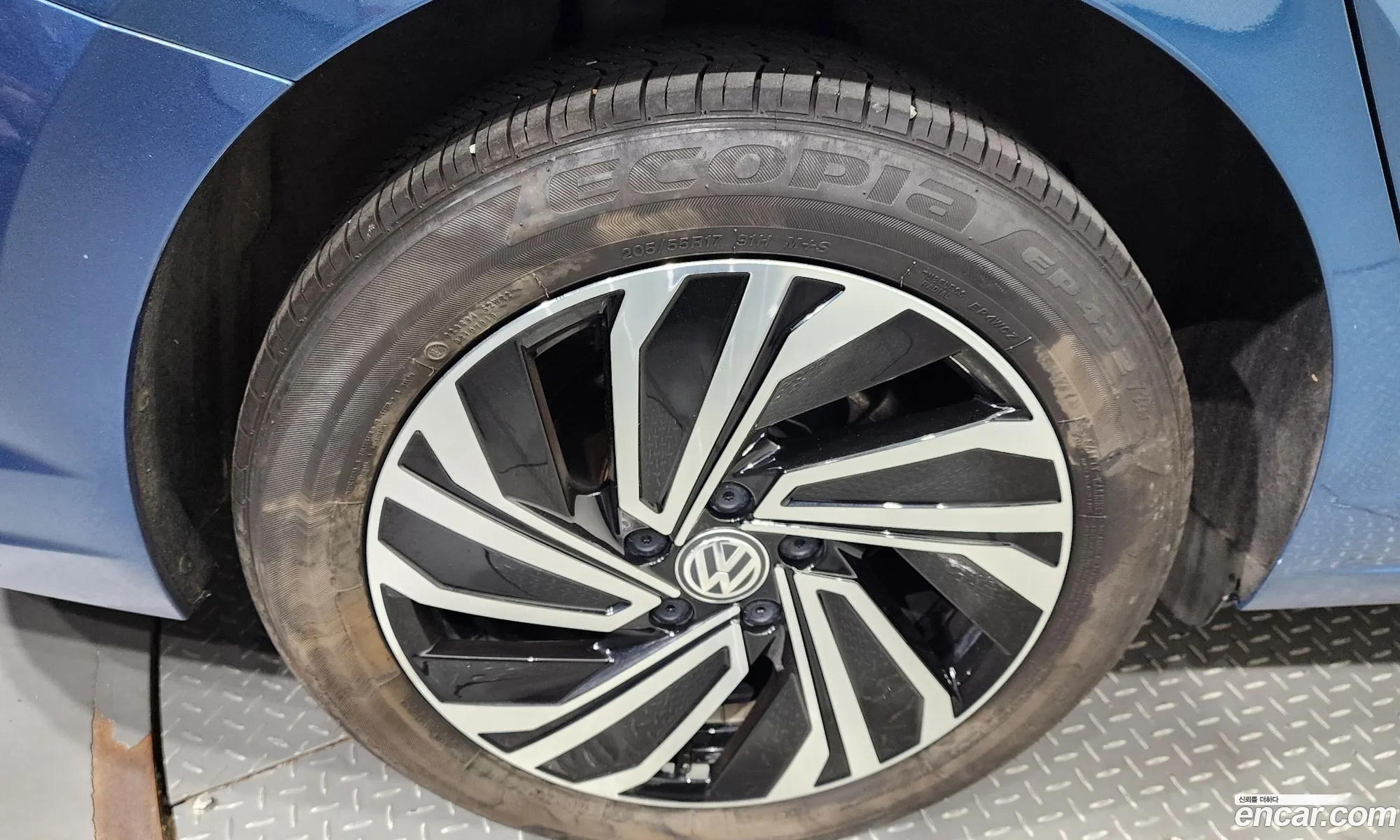Volkswagen Jetta 7Th Generation 14 Tsi Prestige - фотография 12462888