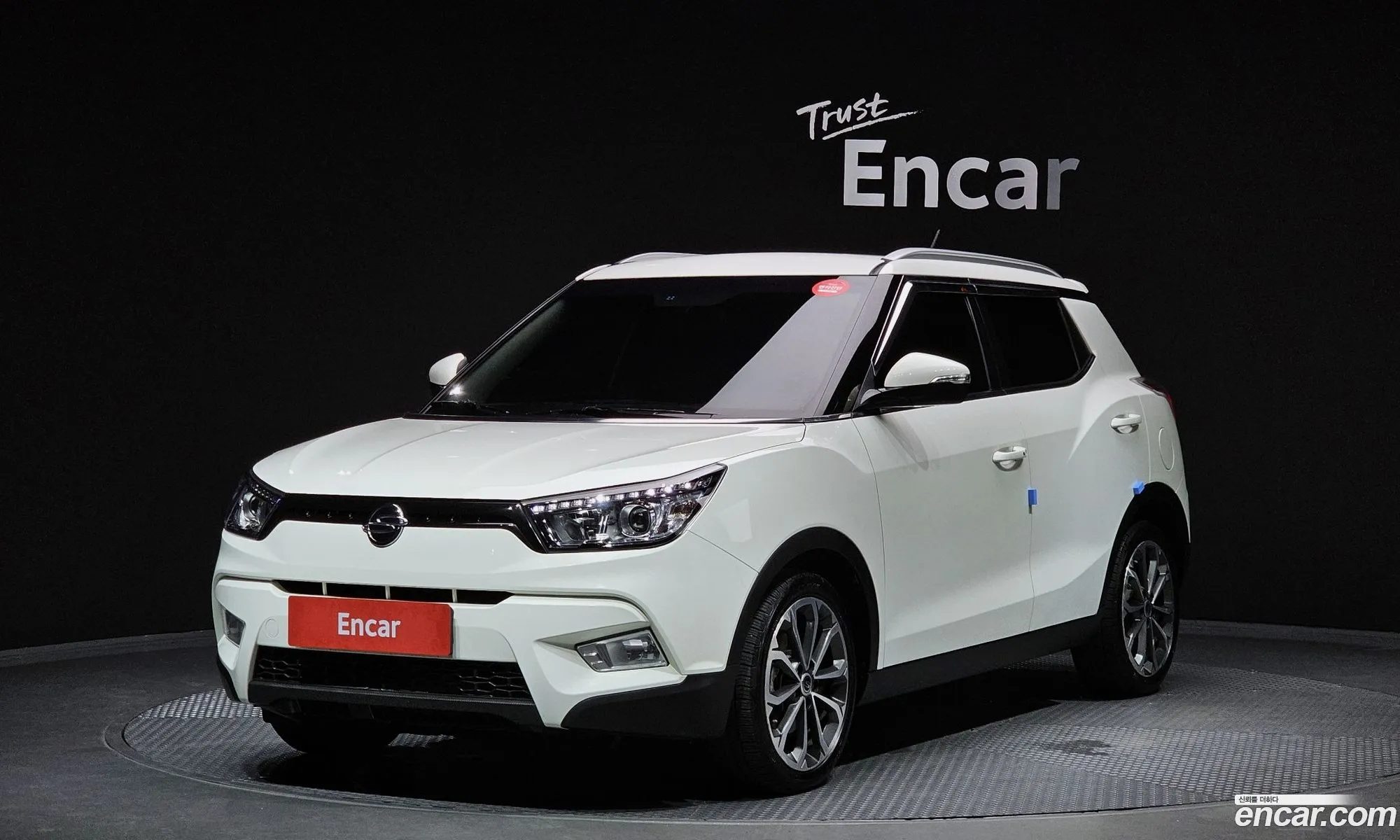Kg Mobility Ssangyong Tivoli Lx 2Wd - фотография 8169884
