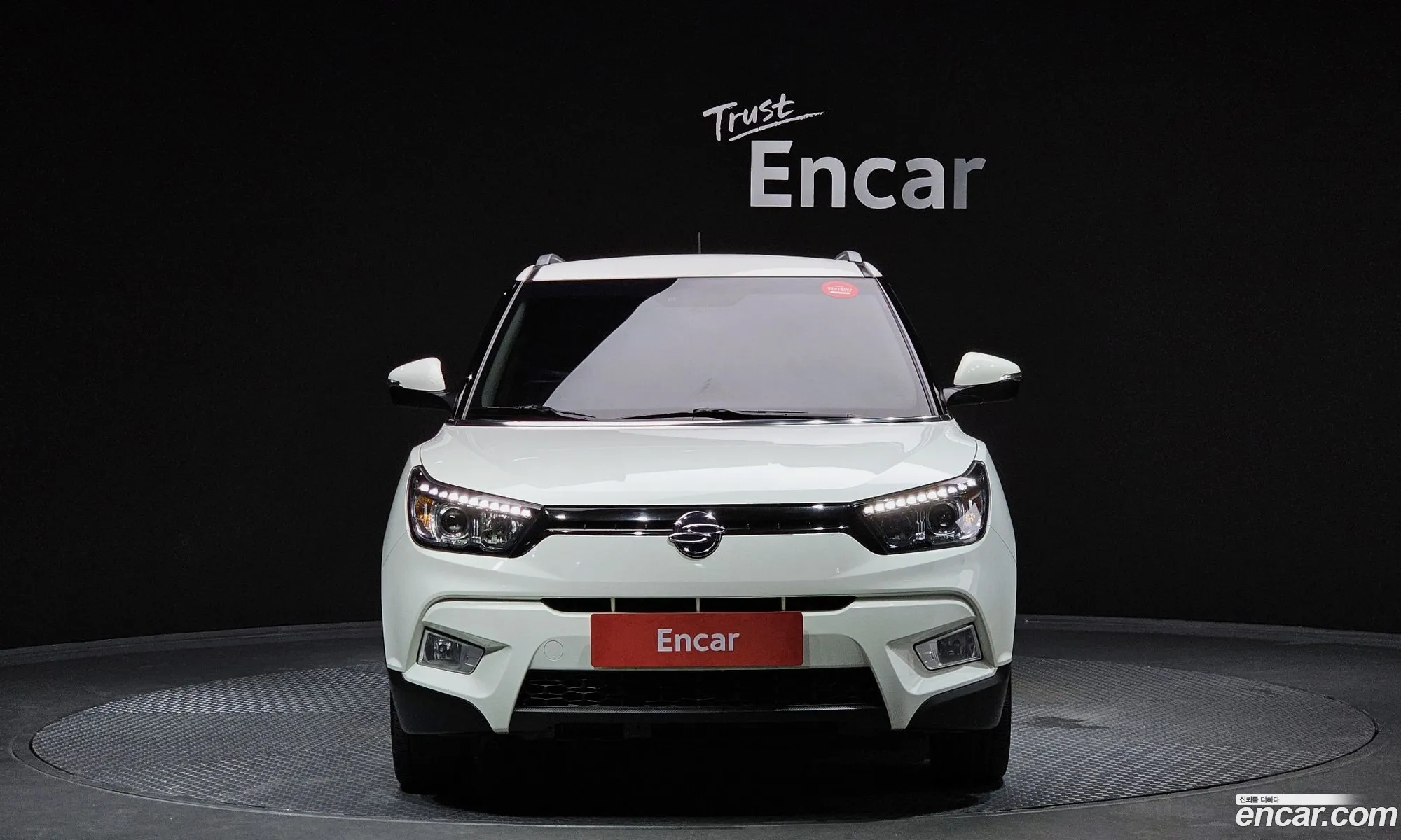 Kg Mobility Ssangyong Tivoli Lx 2Wd - фотография 8169886