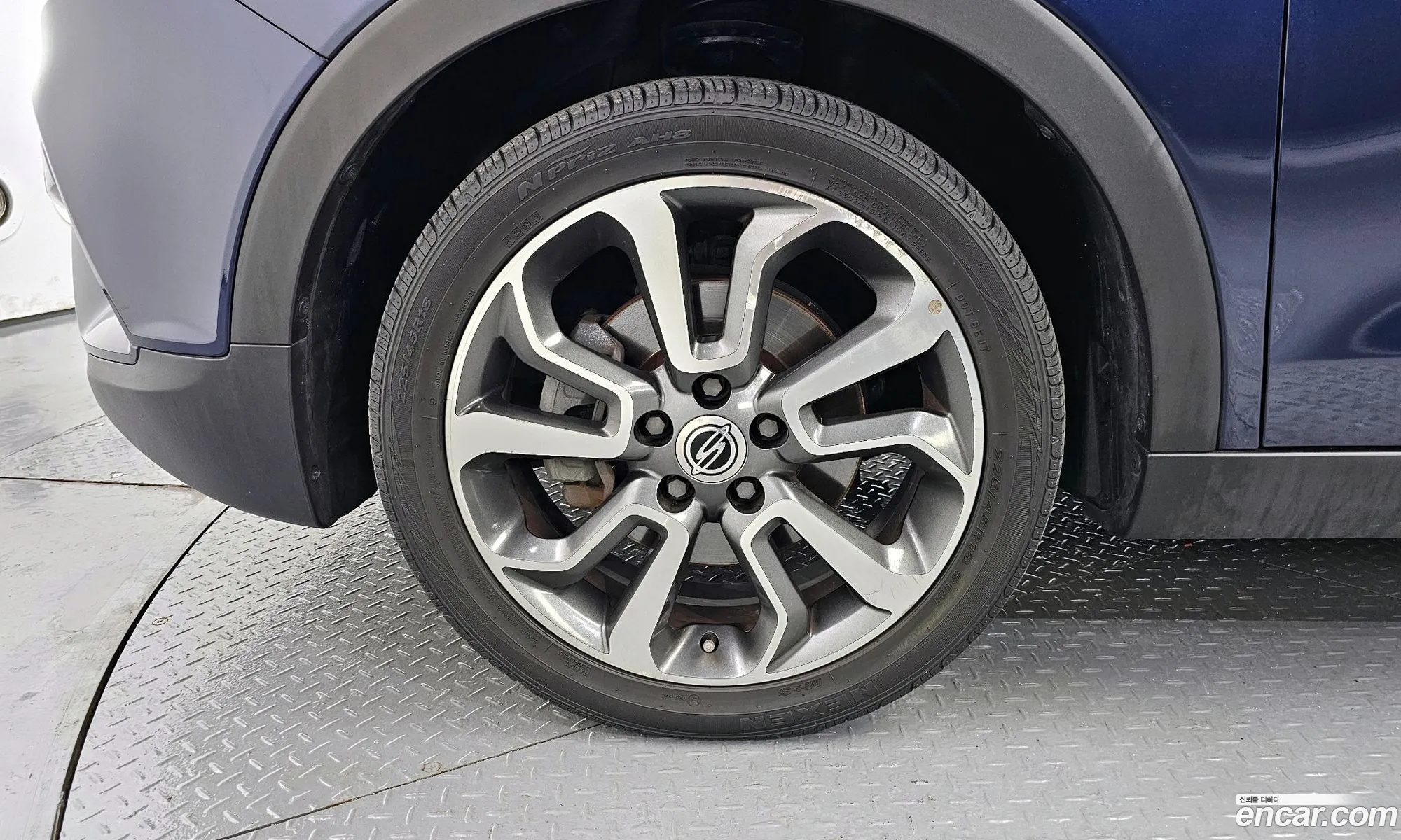 Kg Mobility Ssangyong Tivoli Lx 2Wd Luxury Model - фотография 8185722