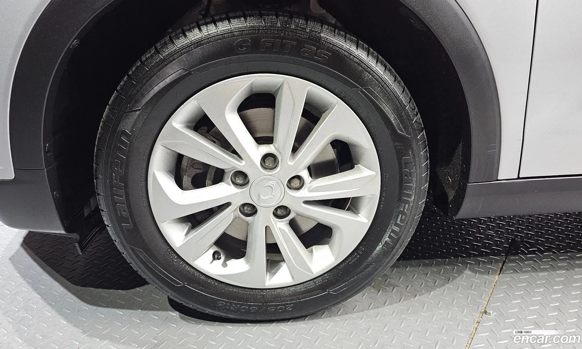 Kg Mobility Ssangyong Very New Tivoli Gasoline 15 2Wd V3 - фотография 8185698