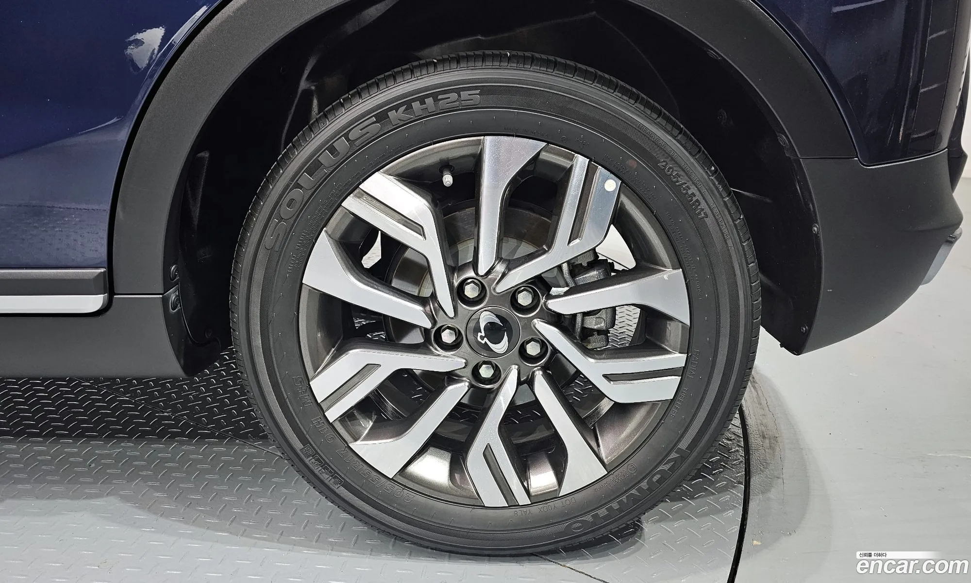 Kg Mobility Ssangyong Tivoli Armor Gear Plus 2Wd - фотография 7295249