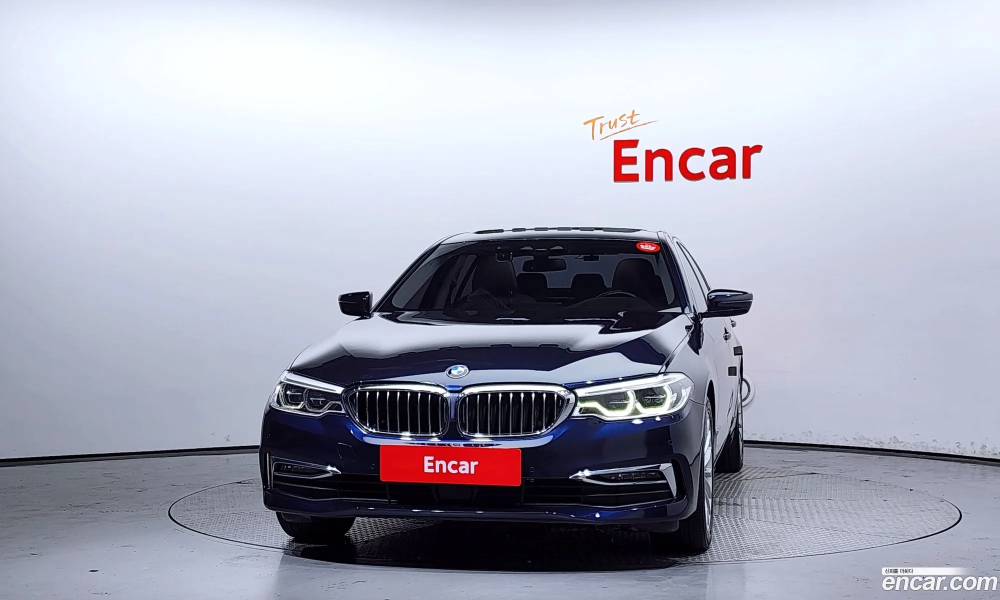 BMW 5 Series G30 520D Luxury Plus - фотография 12443125