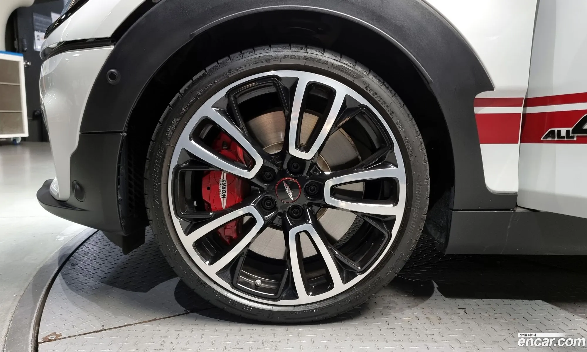 Mini Cooper S Clubman Jcw 2Nd Generation - фотография 953549