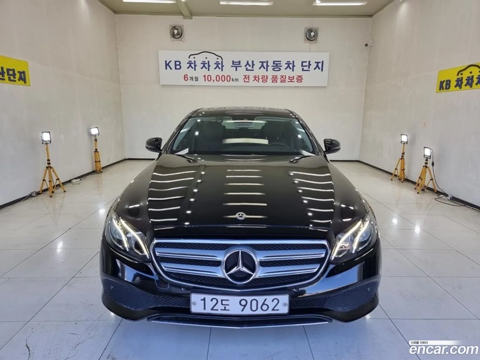 Mercedes E-Class W213 E200 Avantgarde - фотография 19210400