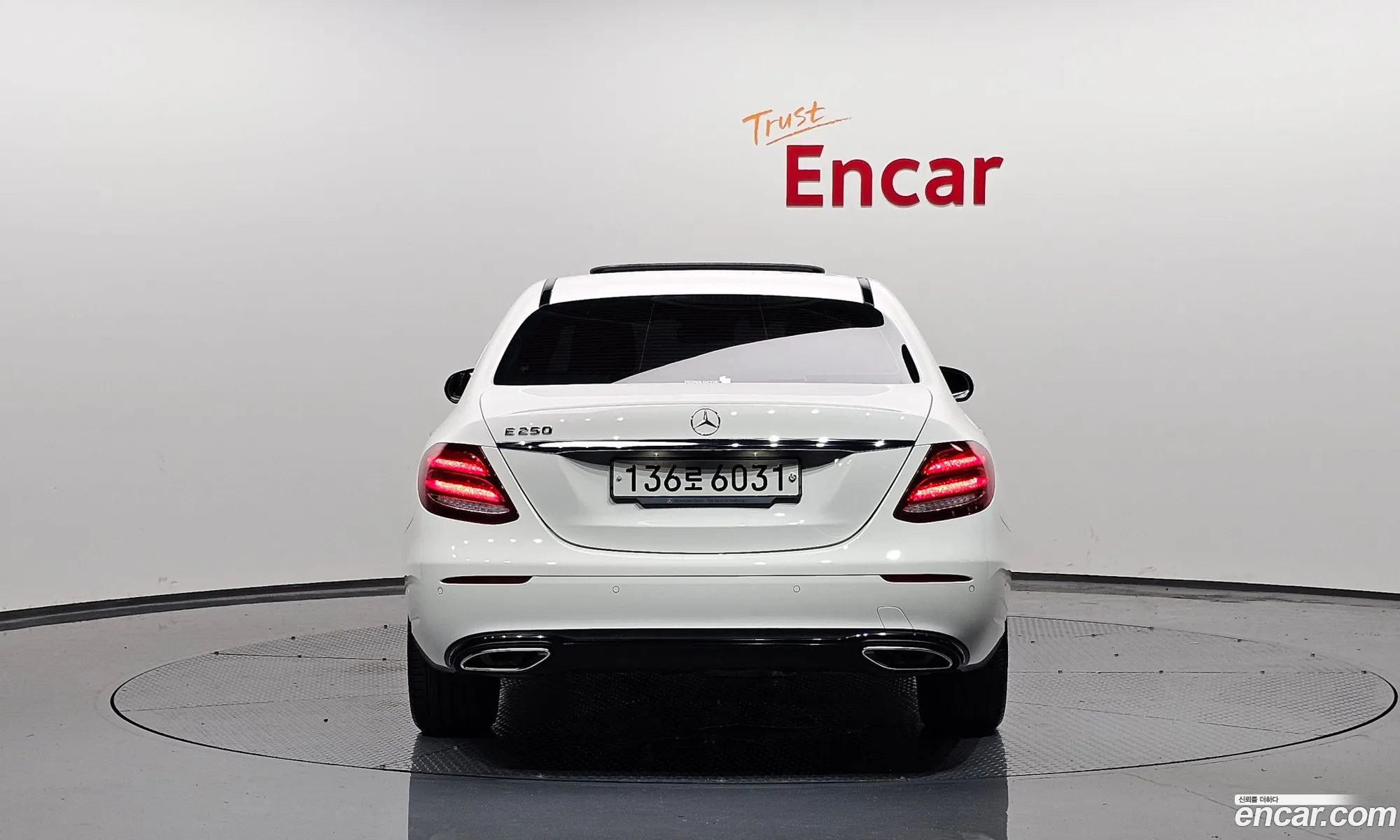Mercedes E-Class W213 E250 Avantgarde - фотография 19210391