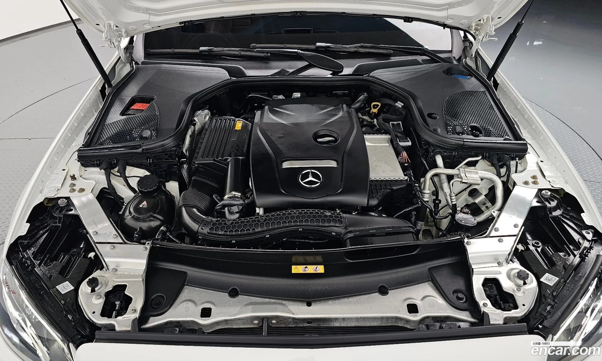 Mercedes E-Class W213 E250 Avantgarde - фотография 19210393