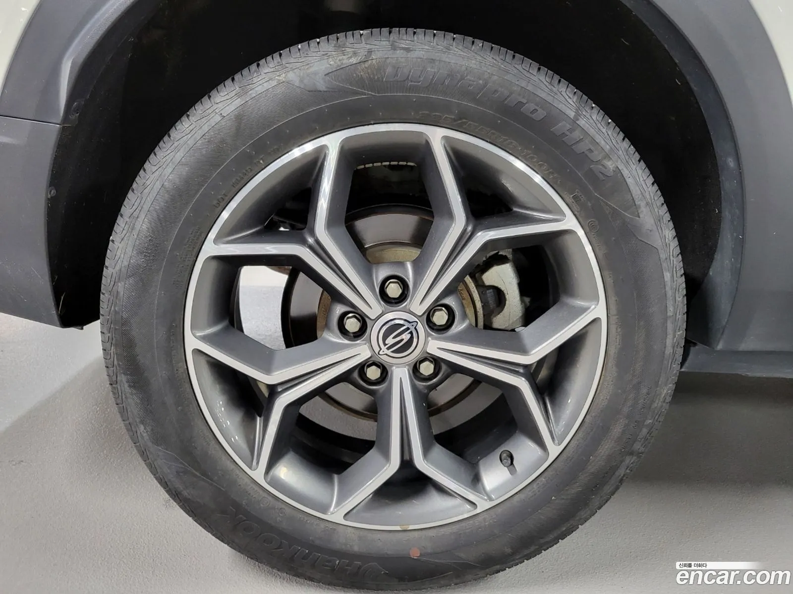 Kg Mobility Ssangyong Beautiful Korando Gasoline 15 2Wd C5 Plus - фотография 7263816