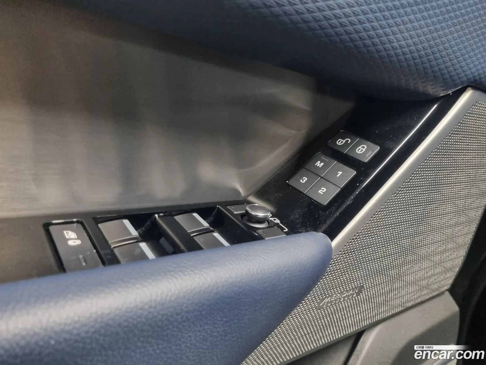 Land Rover Range Rover Velar 20 D240 R-Dynamic Se - фотография 7066254