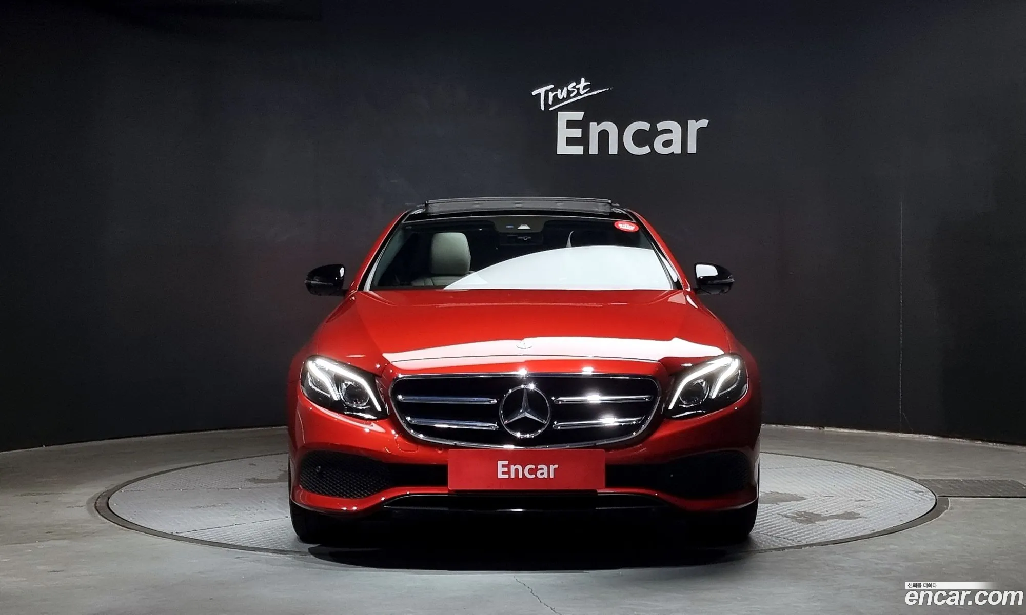 Mercedes E-Class W213 E300 4Matic Avant Garde - фотография 19186455