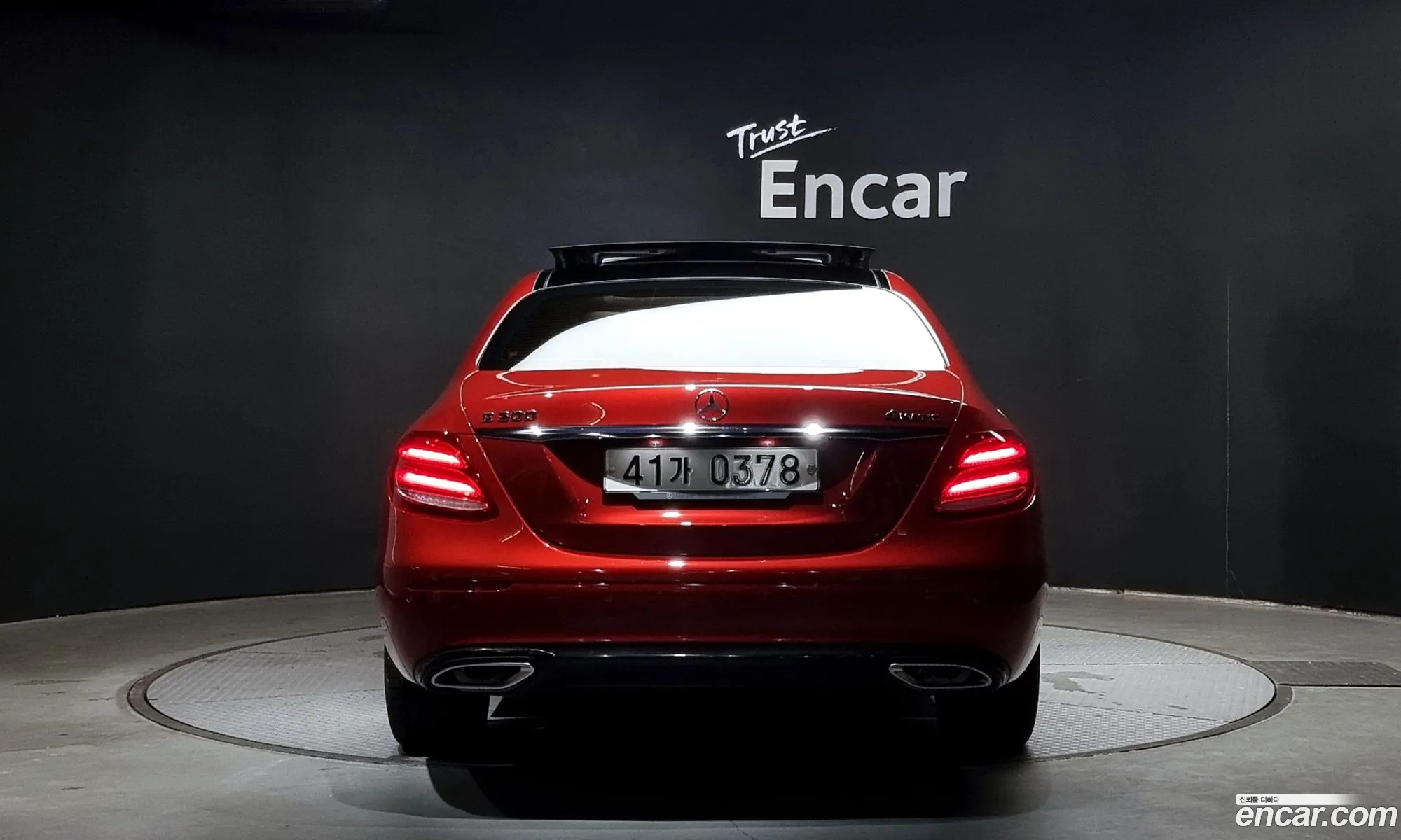 Mercedes E-Class W213 E300 4Matic Avant Garde - фотография 19186456