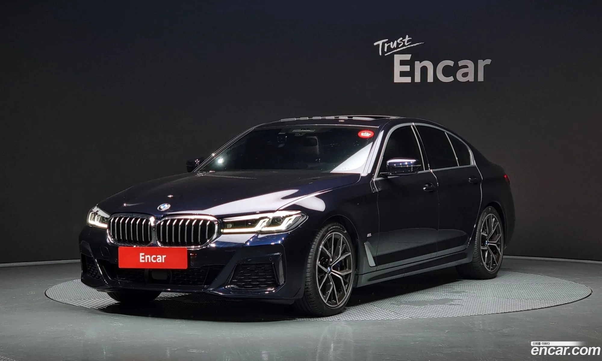 BMW 5 Series G30 530I xDrive M Sports - фотография 14054893