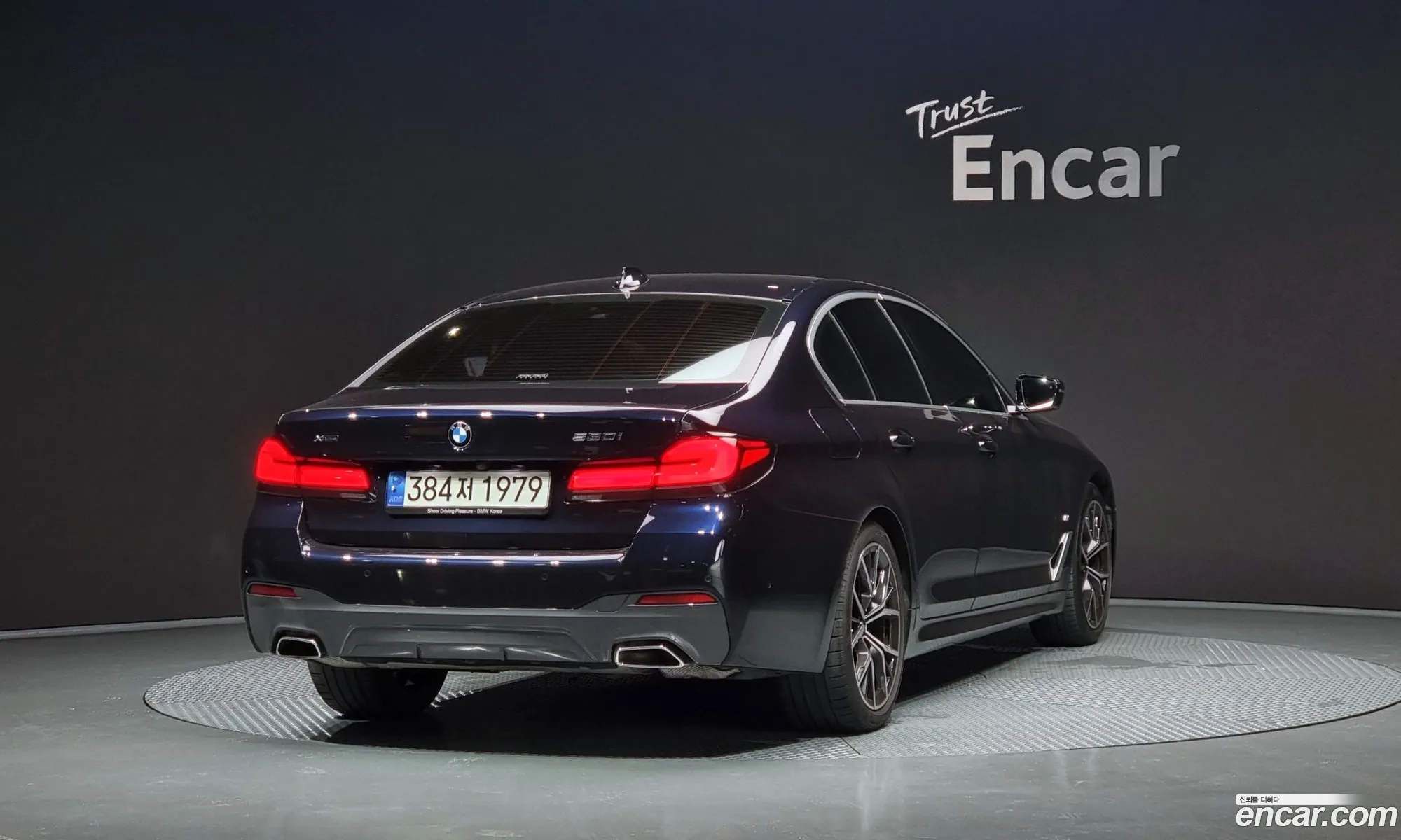 BMW 5 Series G30 530I xDrive M Sports - фотография 14054894