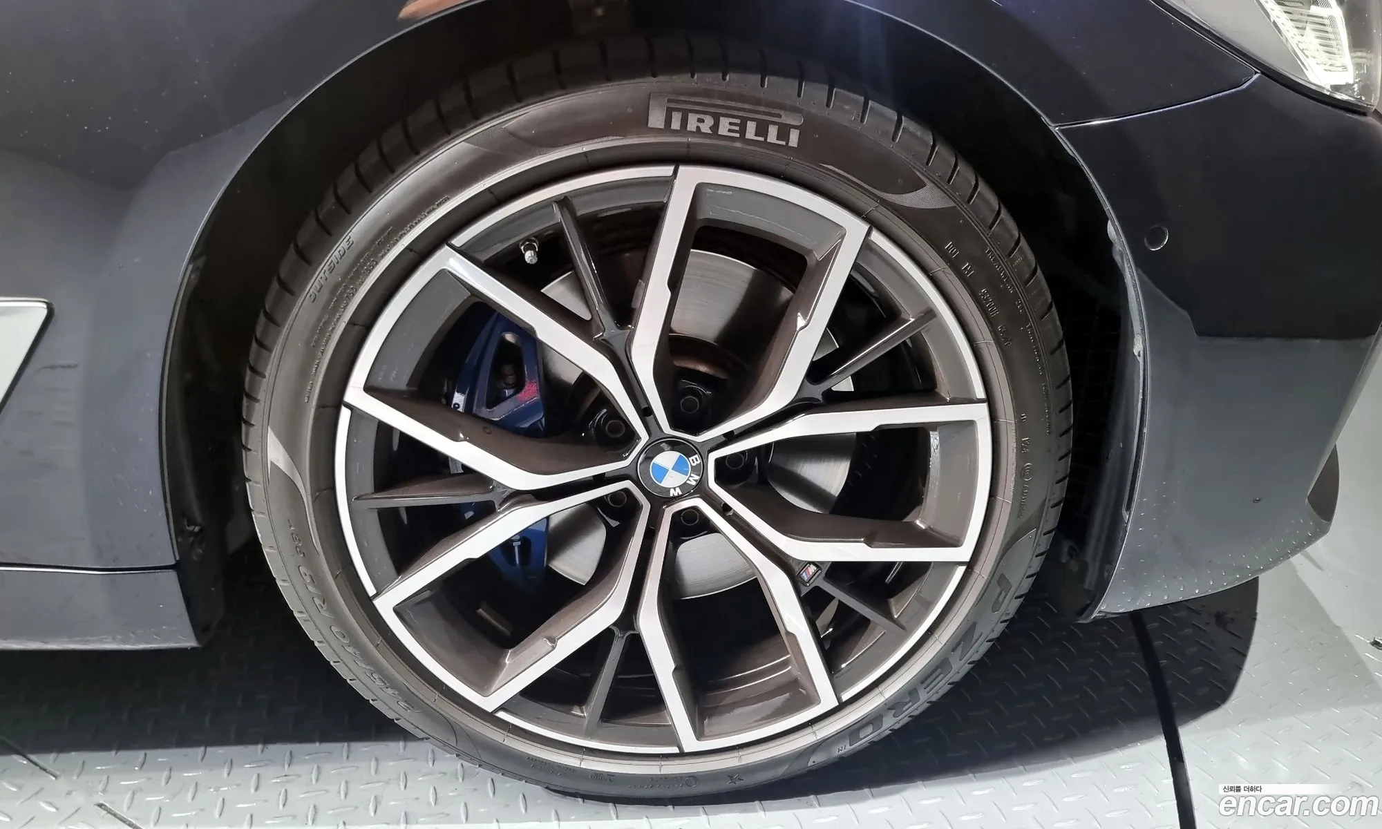 BMW 5 Series G30 530I xDrive M Sports - фотография 14054897