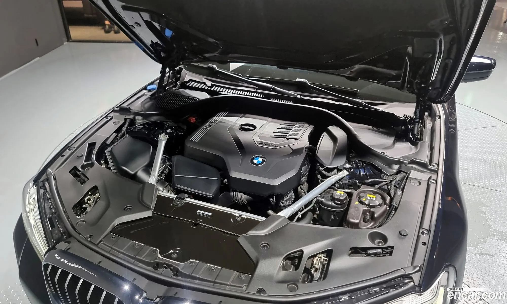BMW 5 Series G30 530I xDrive M Sports - фотография 14054898