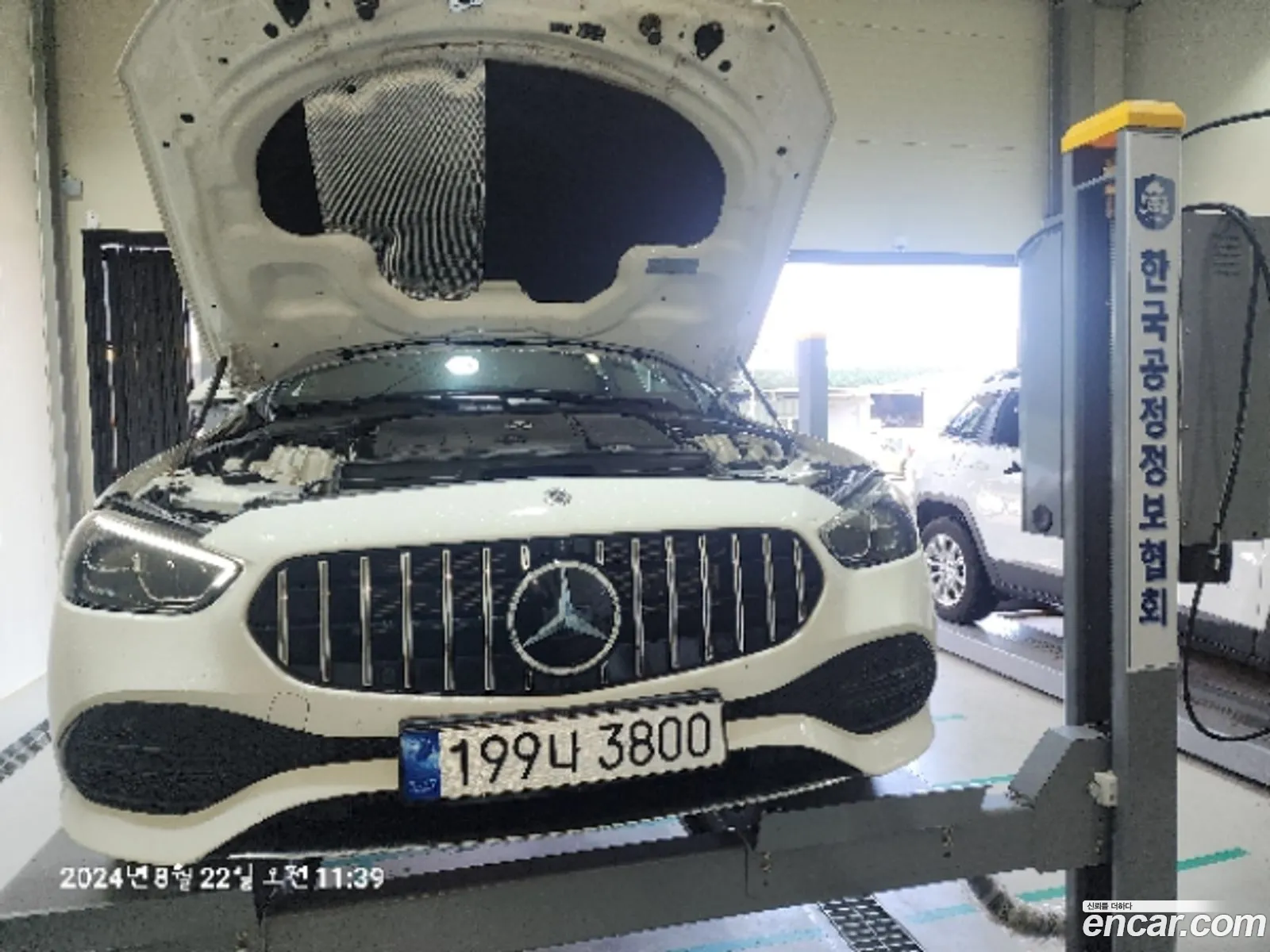 Mercedes C-Class W206 C300 4Matic Avant Garde - фотография 19210436