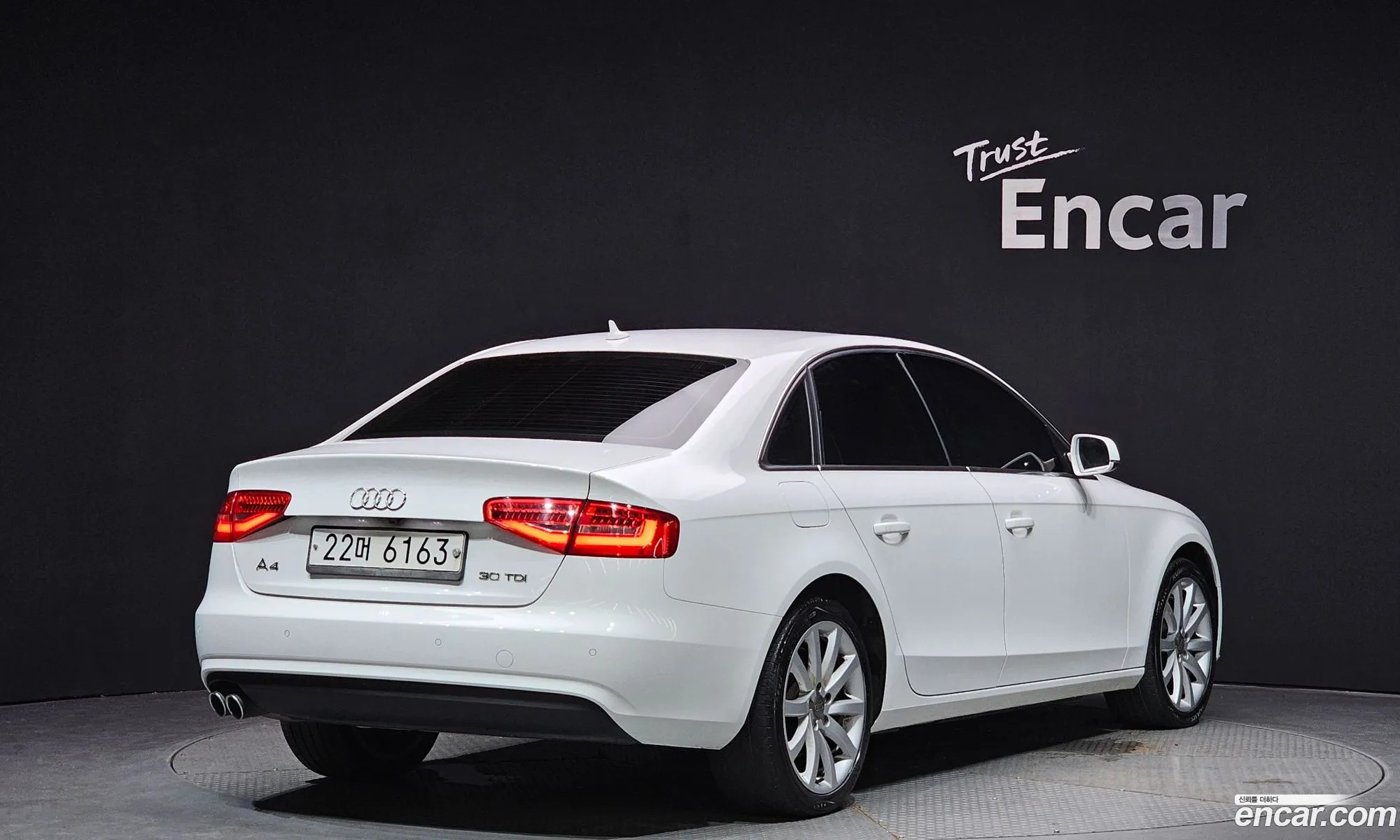 Audi New A4 30 Tdi Dynamic B8 - фотография 1176429