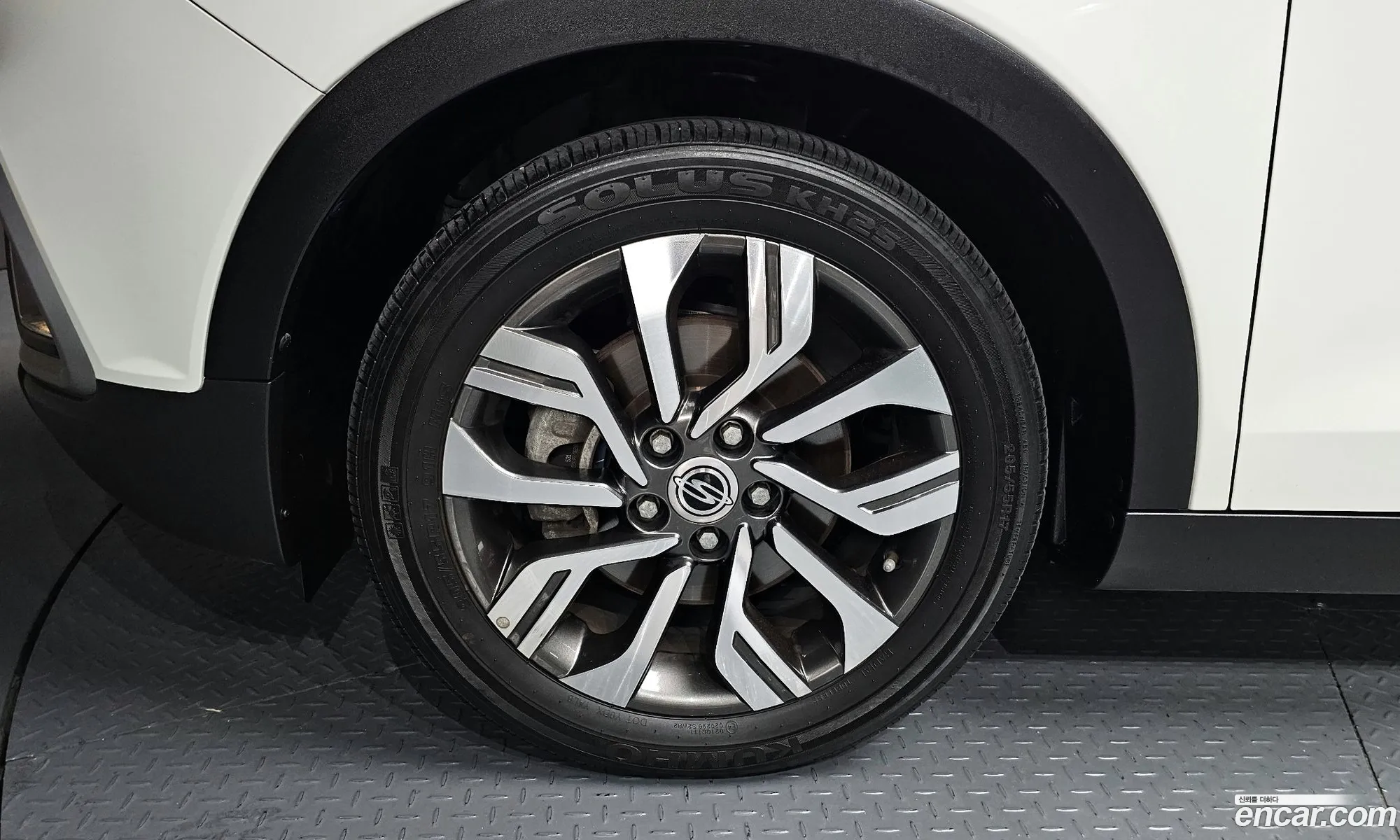 Kg Mobility Ssangyong Tivoli Air 16 Rx 2Wd - фотография 7215757