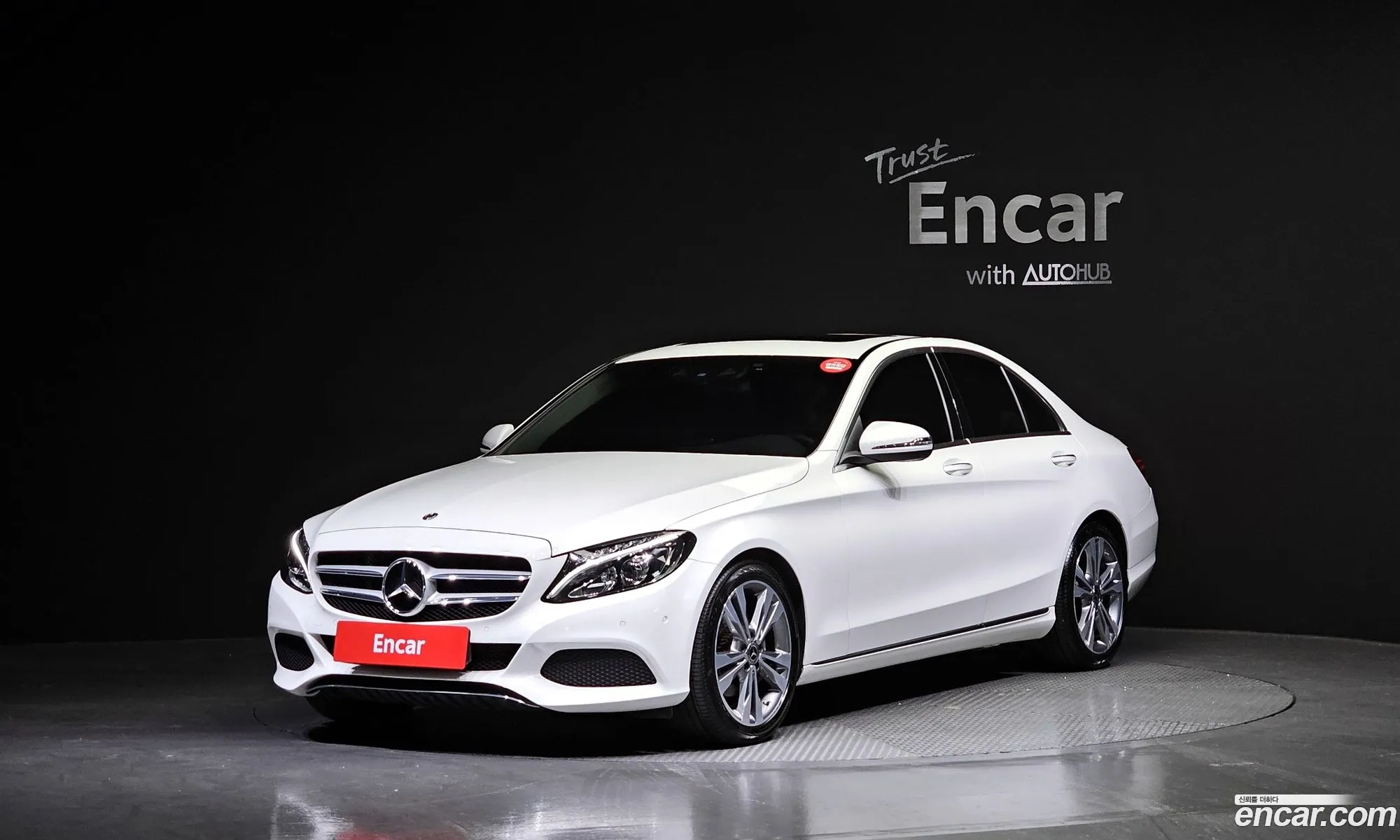 Mercedes C-Class W205 C200 Avantgarde - фотография 19816137