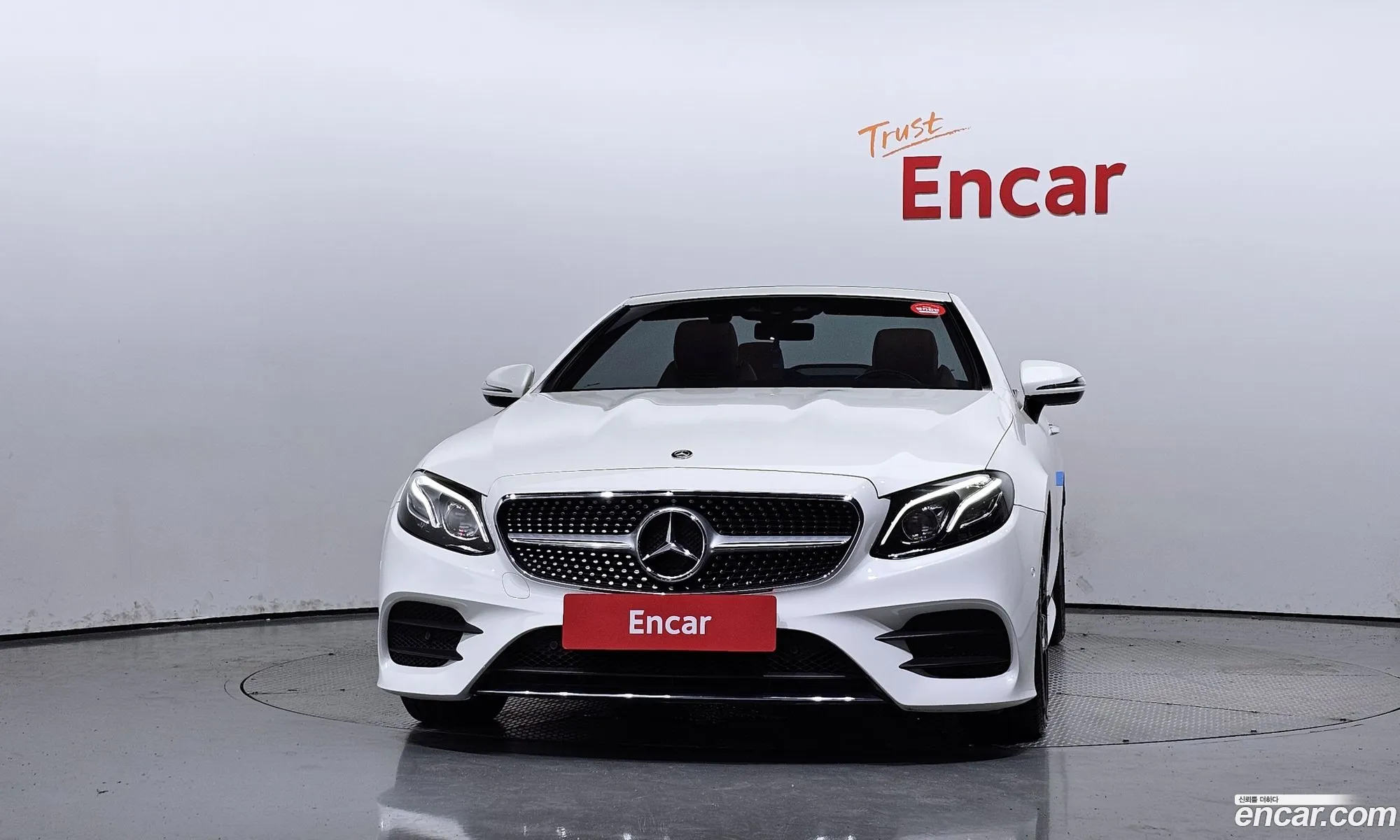 Benz E-Class W213 E220D Cabriolet - фотография 19221490